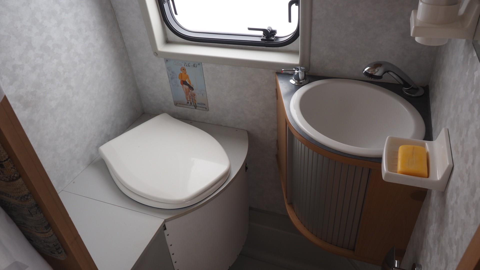 RENAULT Adria Twin M-image-5
