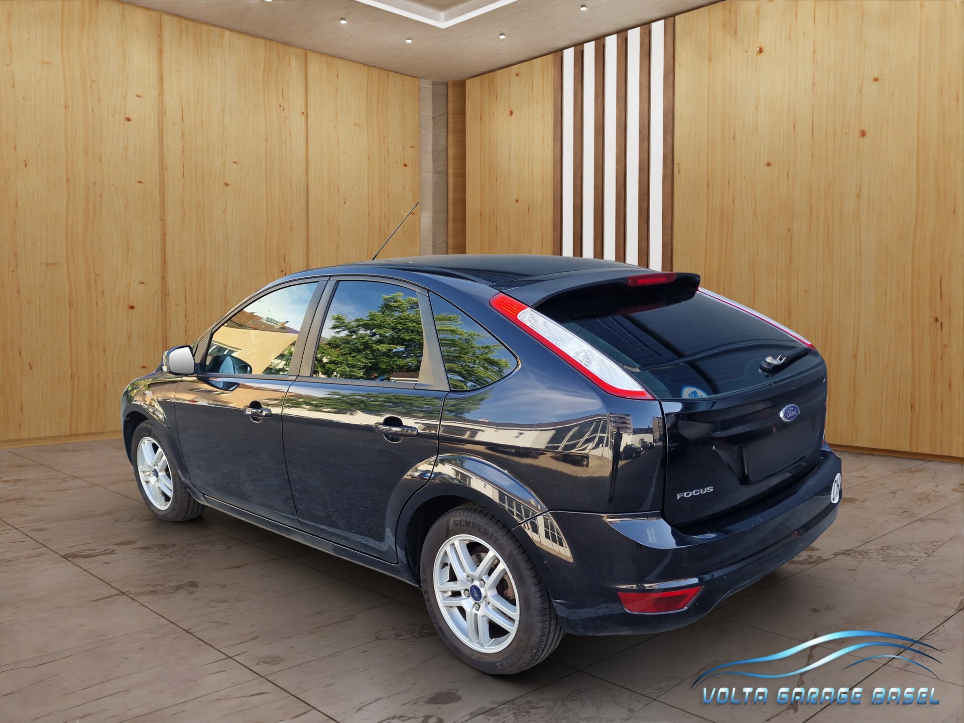 FORD Focus 1.8i Carving-showroom-element-3