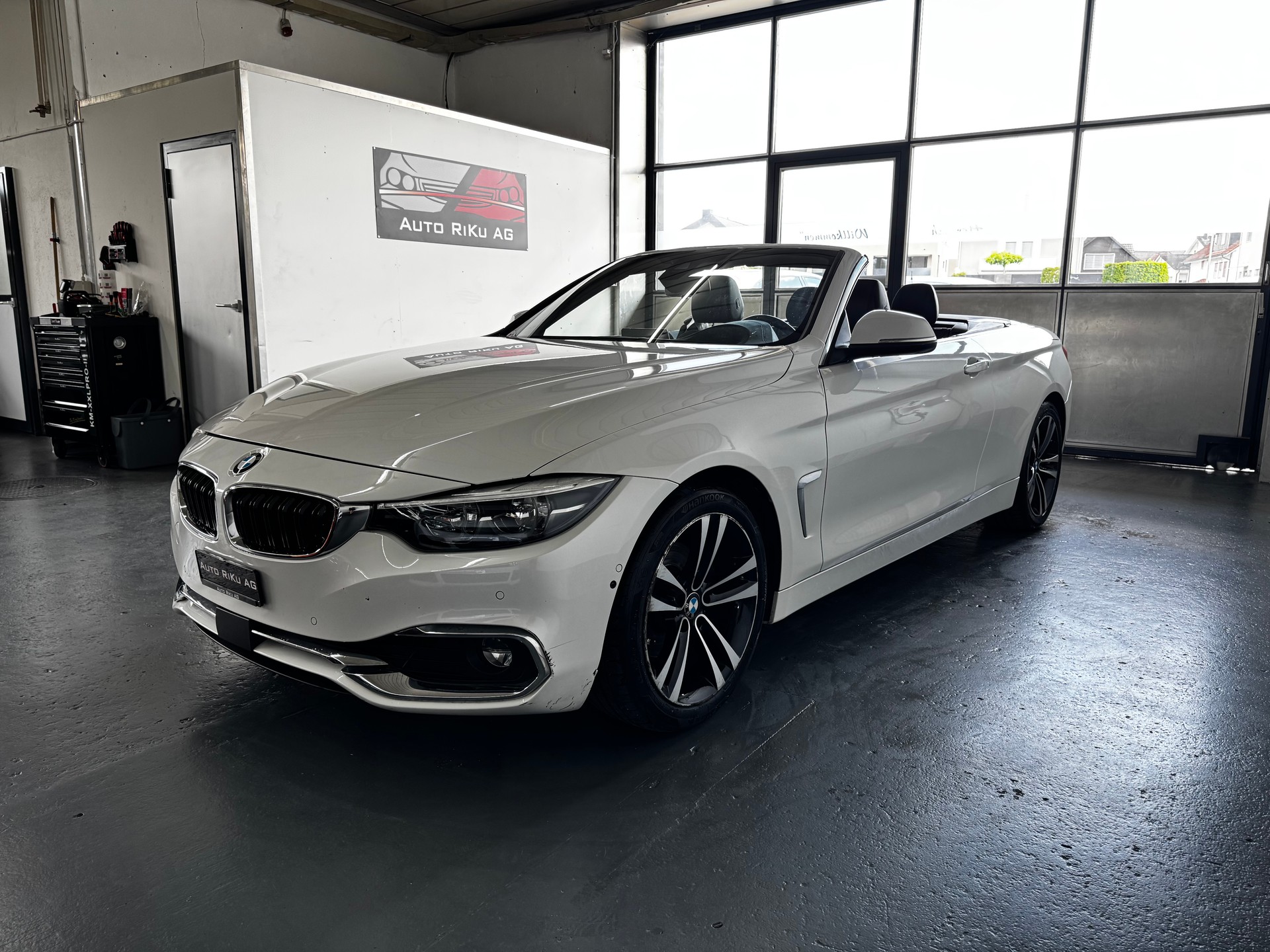 BMW 420d Cabriolet Luxury Line Steptronic-image-11