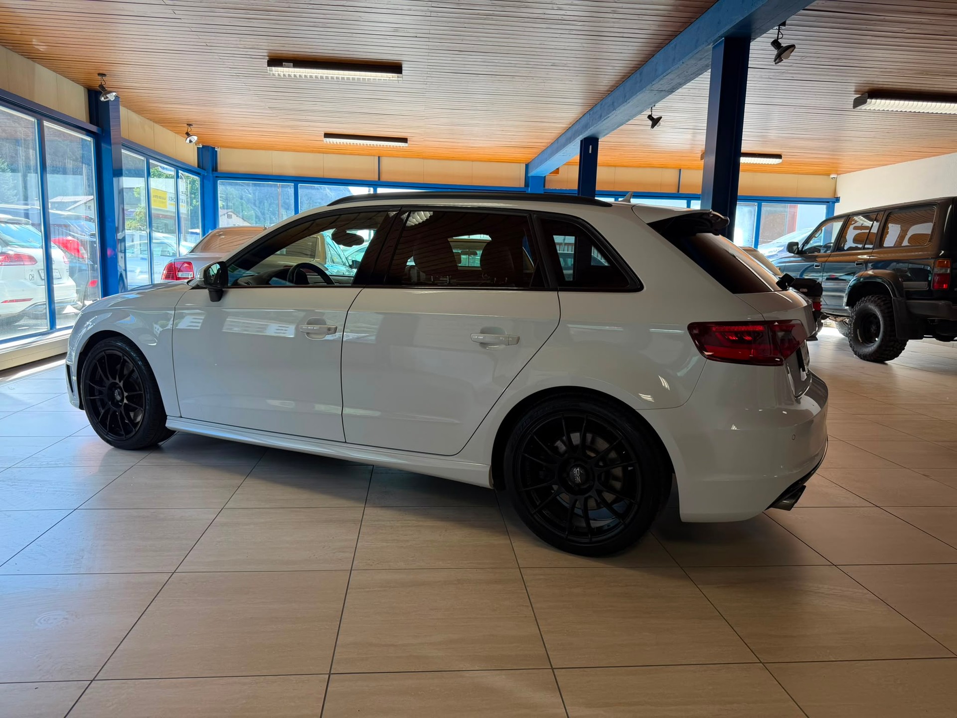 AUDI S3 Sportback 2.0 TFSI quattro S-tronic-image-7