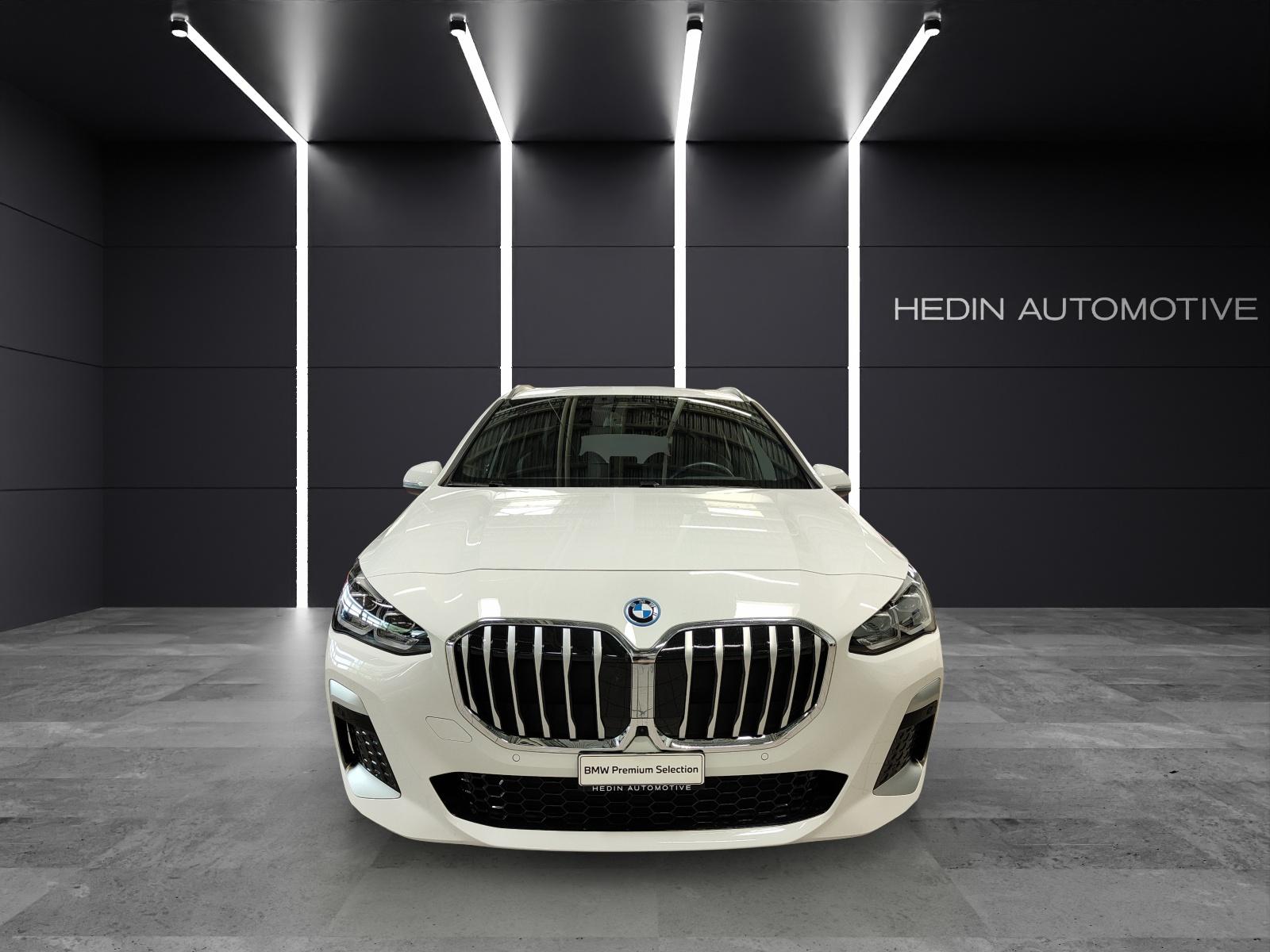 BMW 230e xDrive paddles Active Tourer-showroom-element-2