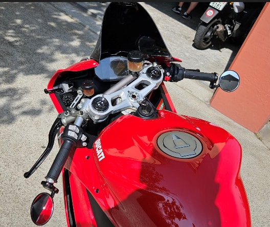 DUCATI Panigale V2-image-7