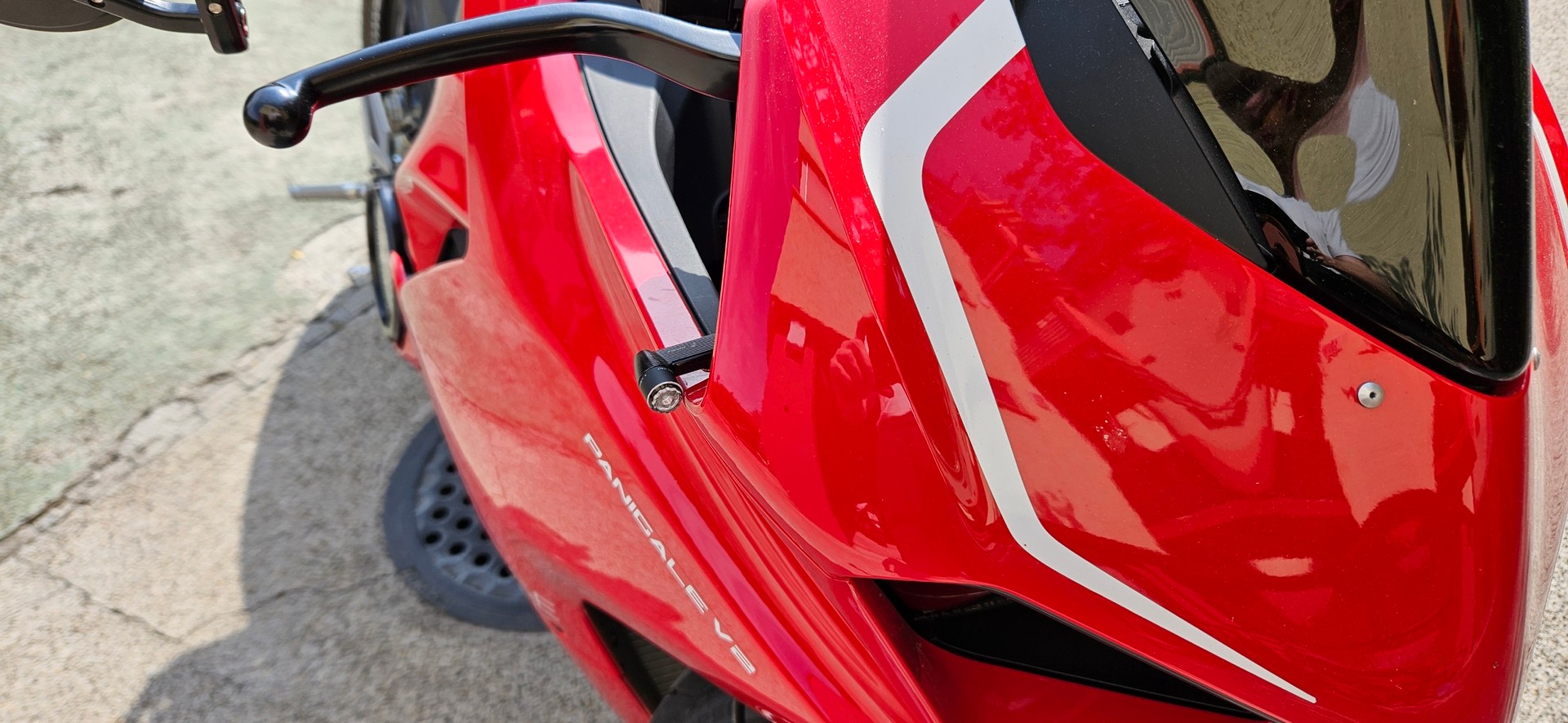 DUCATI Panigale V2-image-3