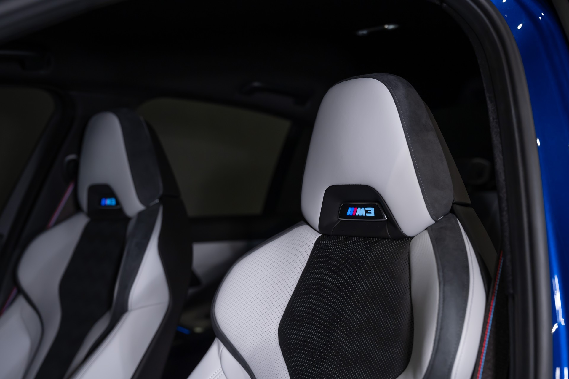 BMW M3 Competition xDrive-image-17
