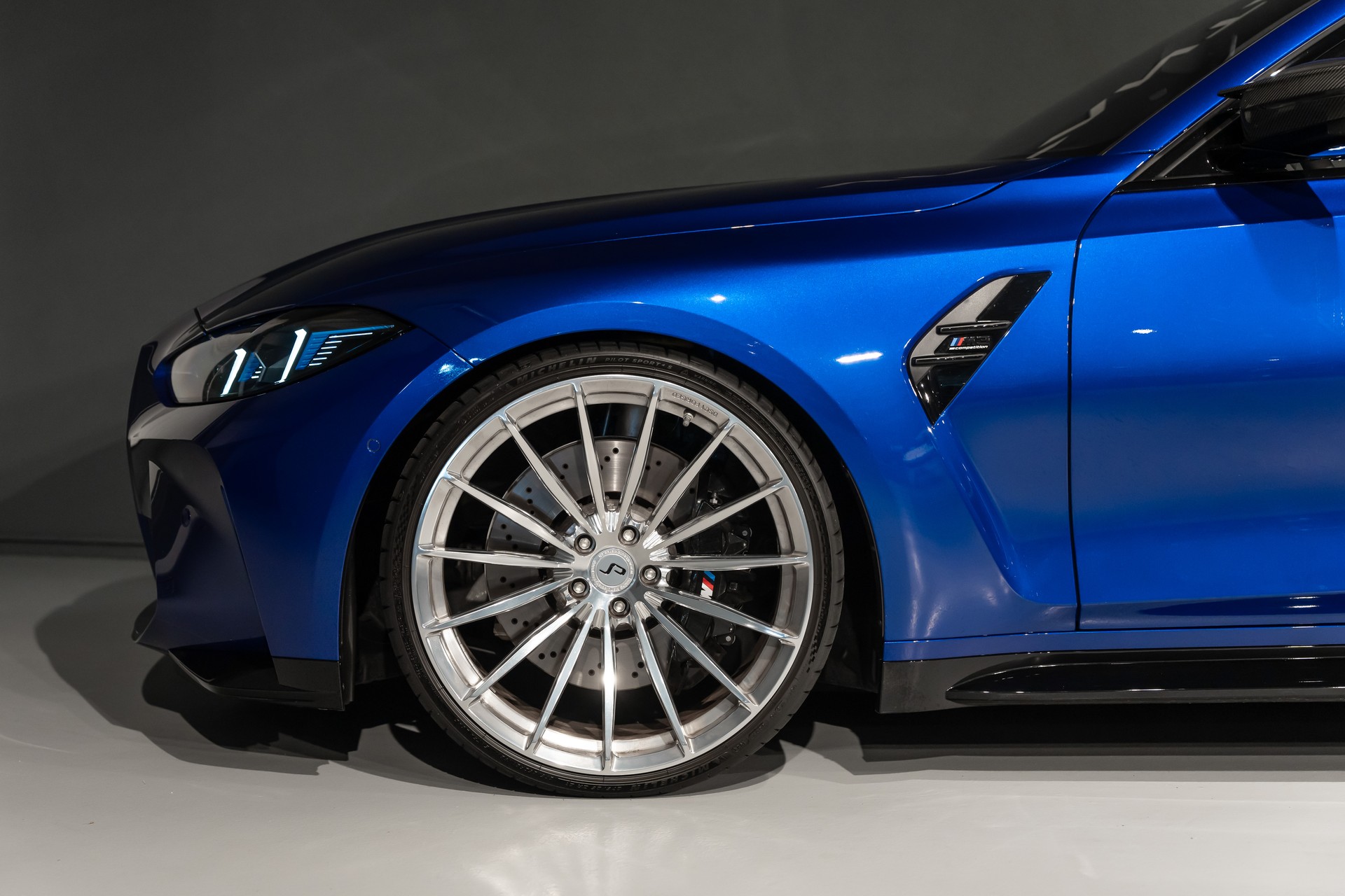 BMW M3 Competition xDrive-image-6