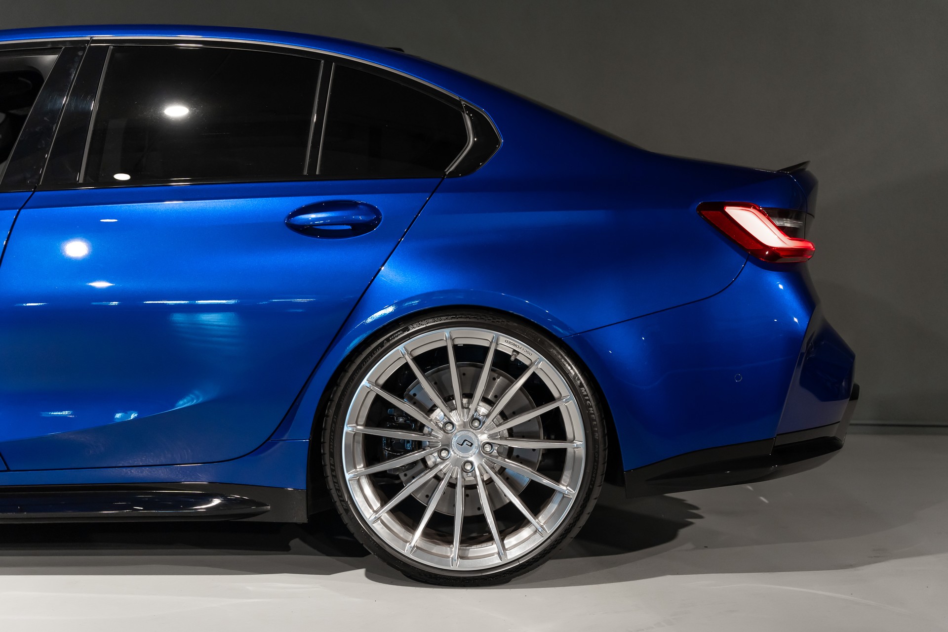 BMW M3 Competition xDrive-image-7
