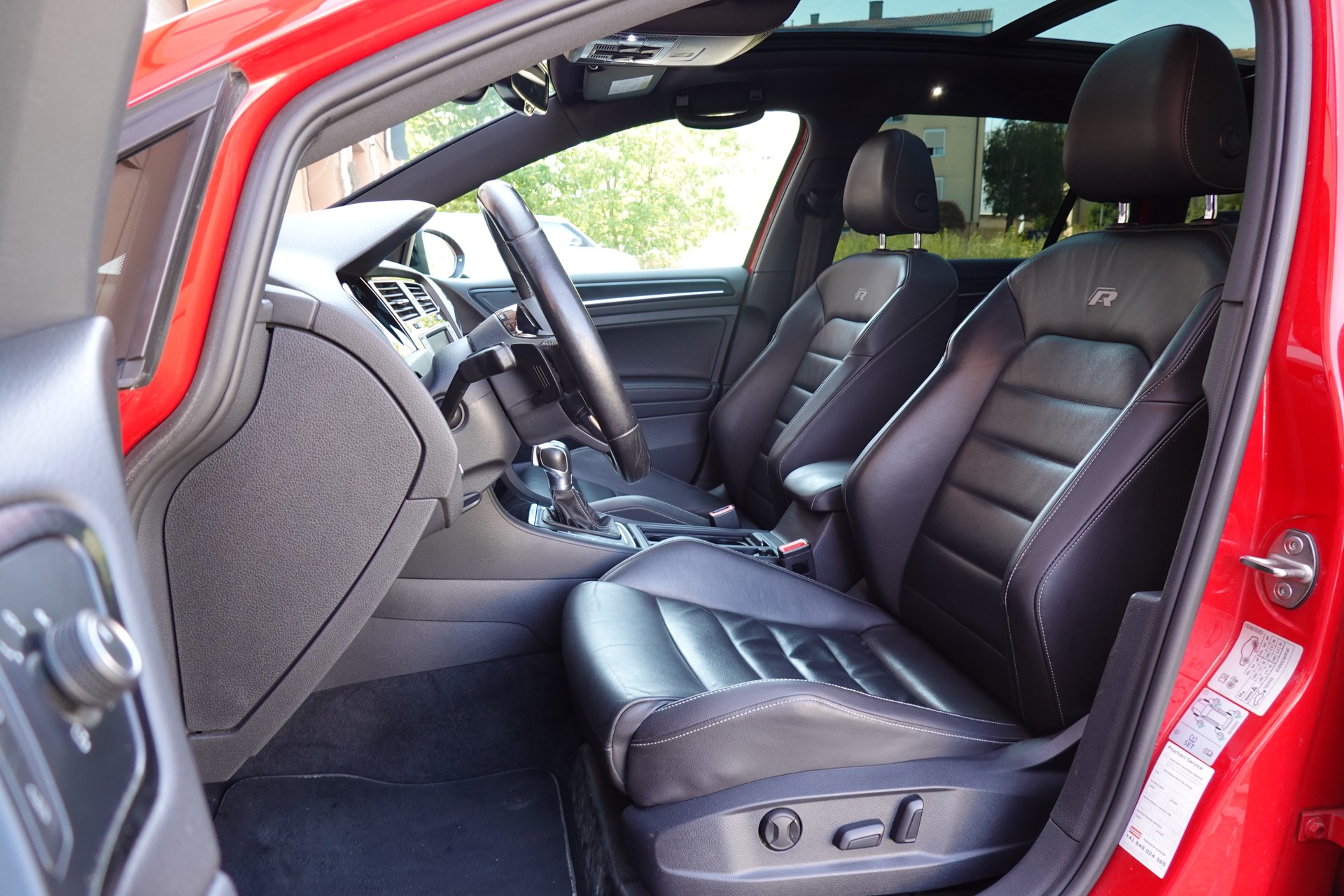 VW Golf Variant 2.0 TSI R 4 Motion DSG * CH Auto * Camera recul * Capteurs avant/arriere * Toit Ouvrant * Phares Xenon *-image-20