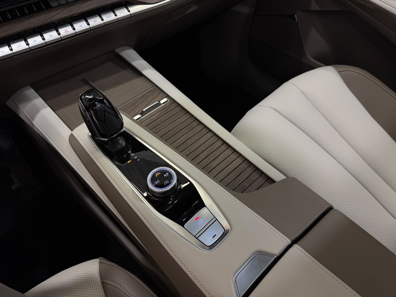 MG S9 1.5 TGDI PHEV Premium-image-14