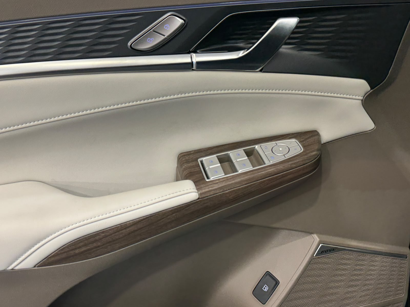 MG S9 1.5 TGDI PHEV Premium-image-10