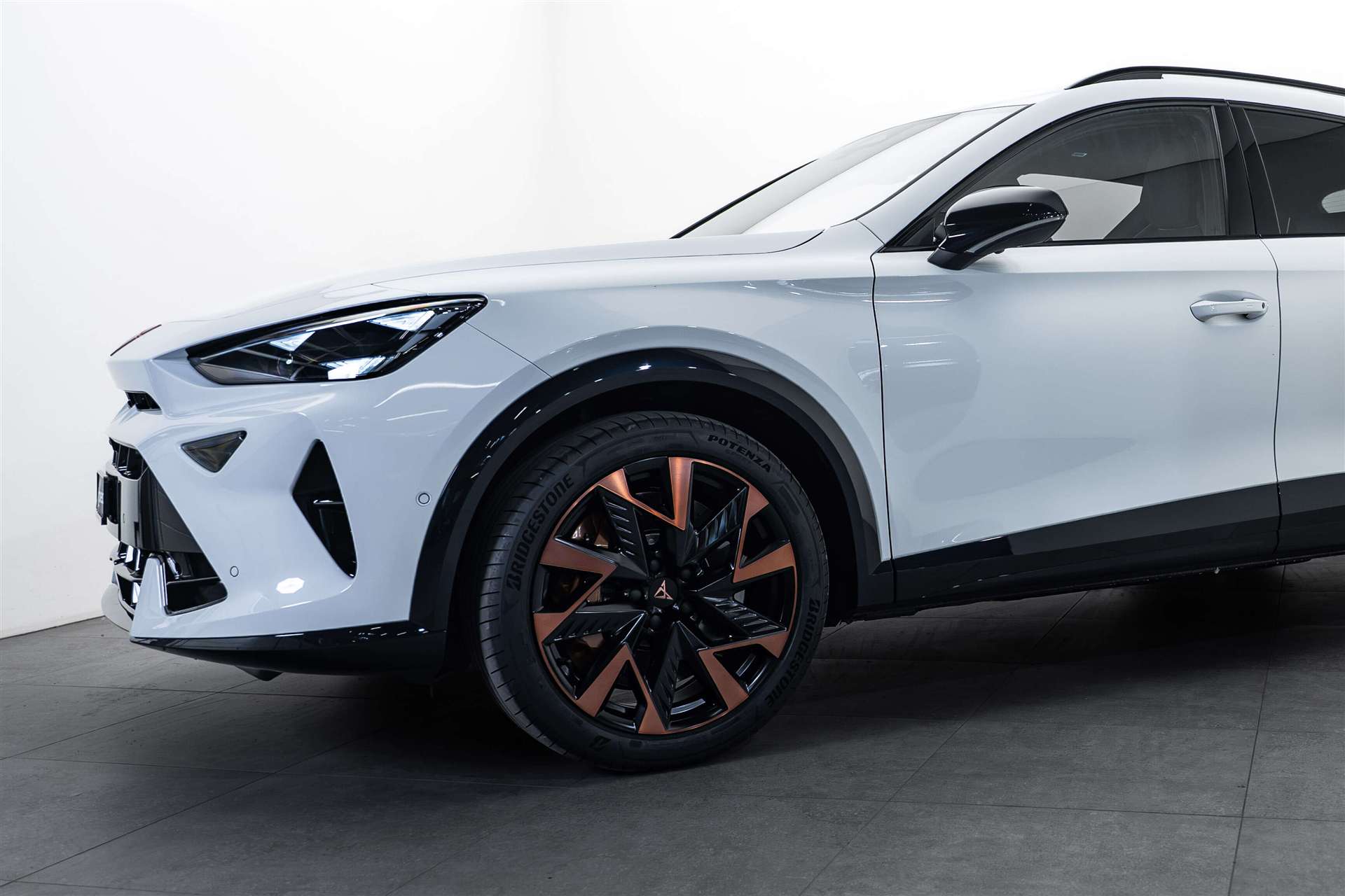 CUPRA Formentor 2.0 TSi Extreme 333PS 4Drive DSG-Automat-showroom-element-1
