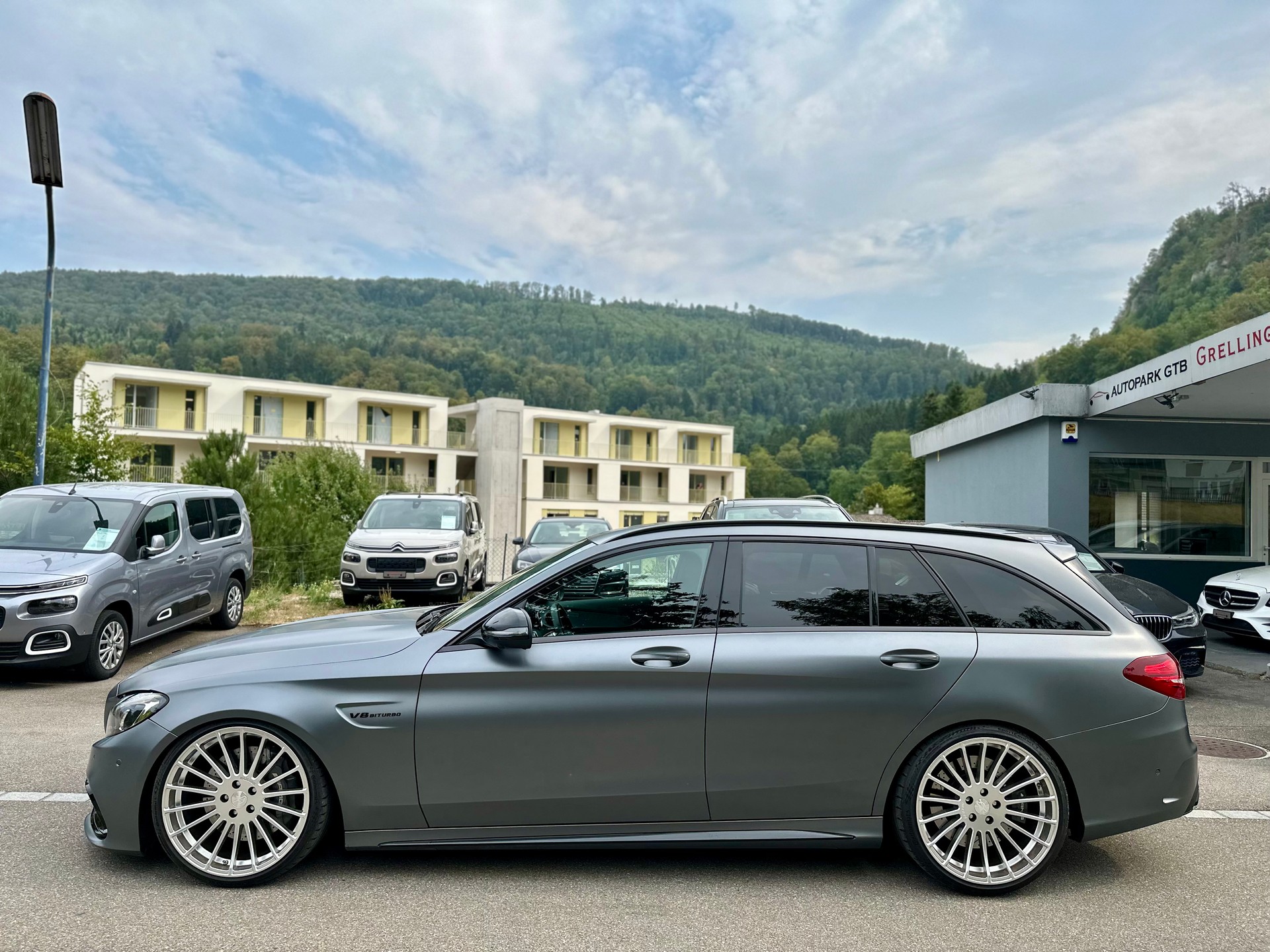 MERCEDES-BENZ C 63 AMG Speedshift-showroom-element-3