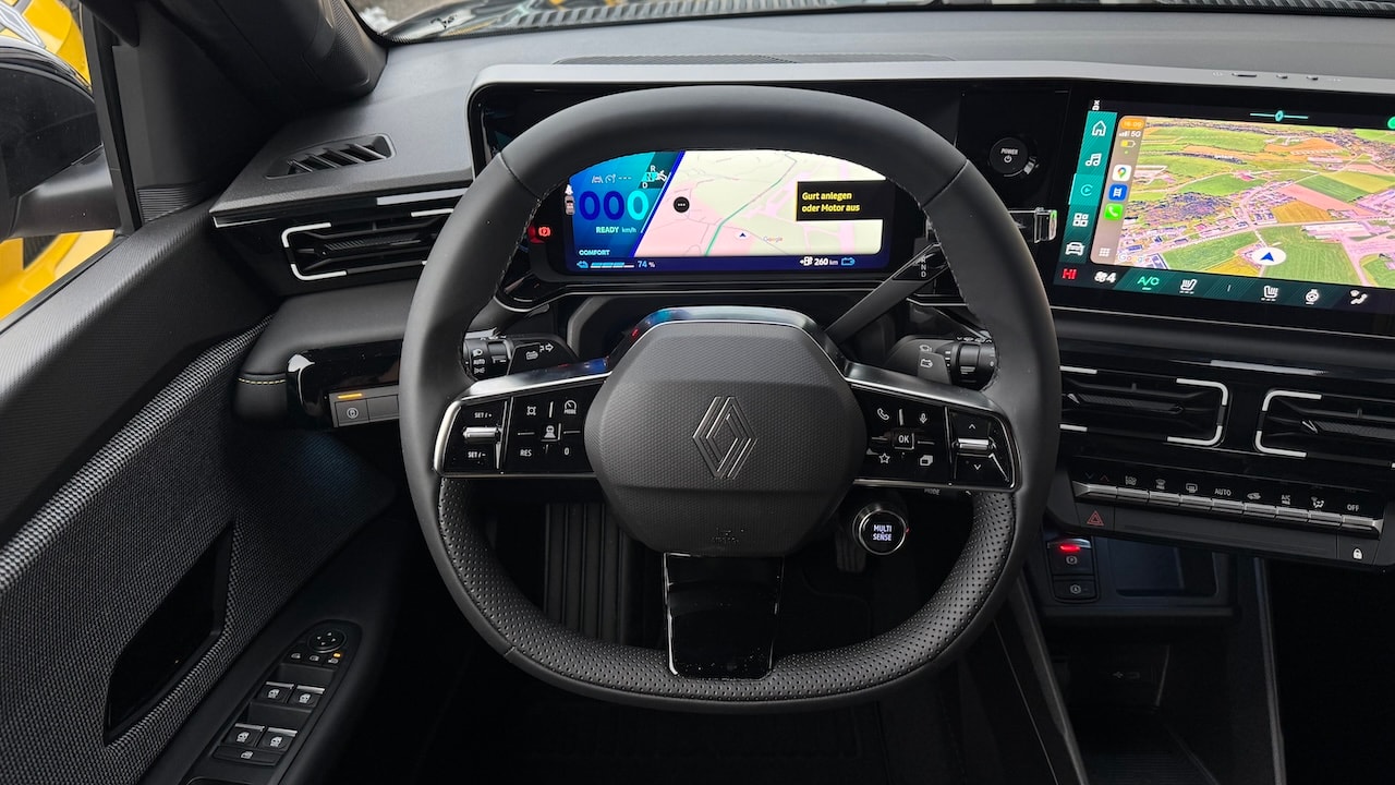 RENAULT R4 E-Tech Comfort Range 52 kWh Iconic-image-18