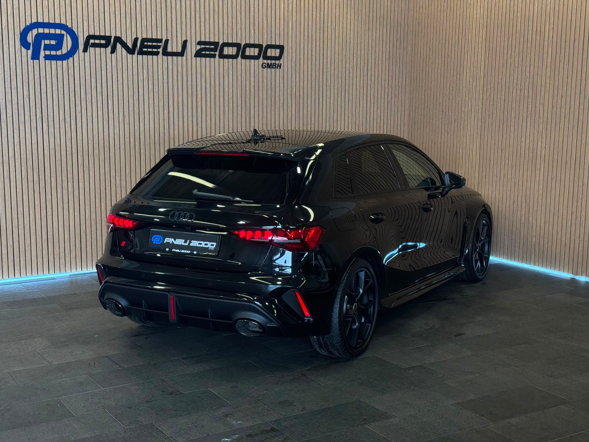AUDI RS3 Sportback 2.5 TSI quattro S-tronic *5Jahre/100'000km Werksgarantie*-image-6