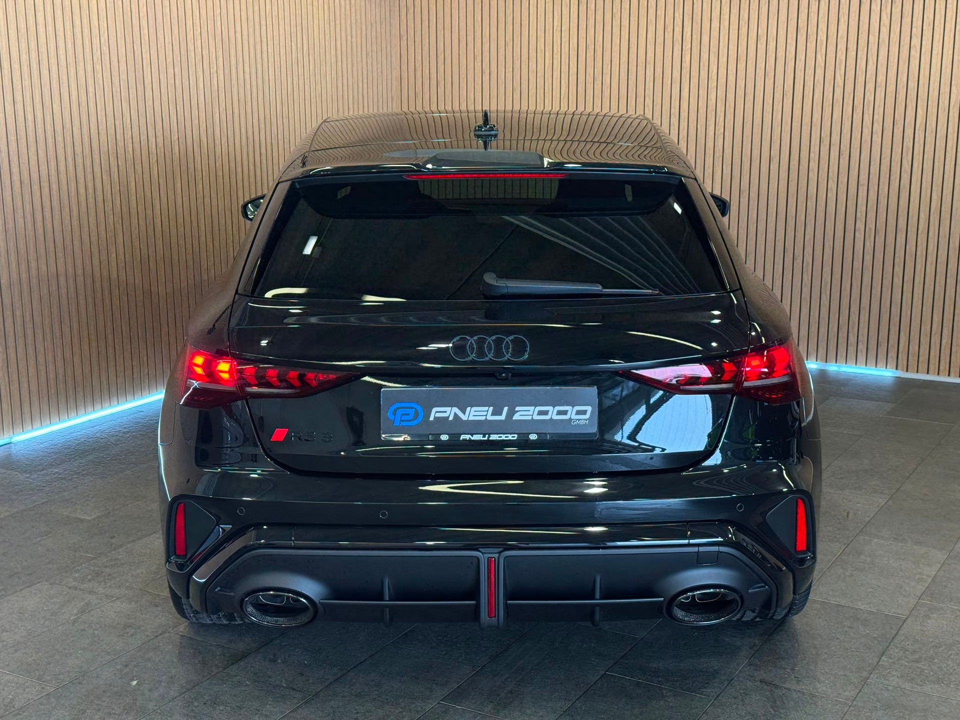 AUDI RS3 Sportback 2.5 TSI quattro S-tronic *5Jahre/100'000km Werksgarantie*-image-4