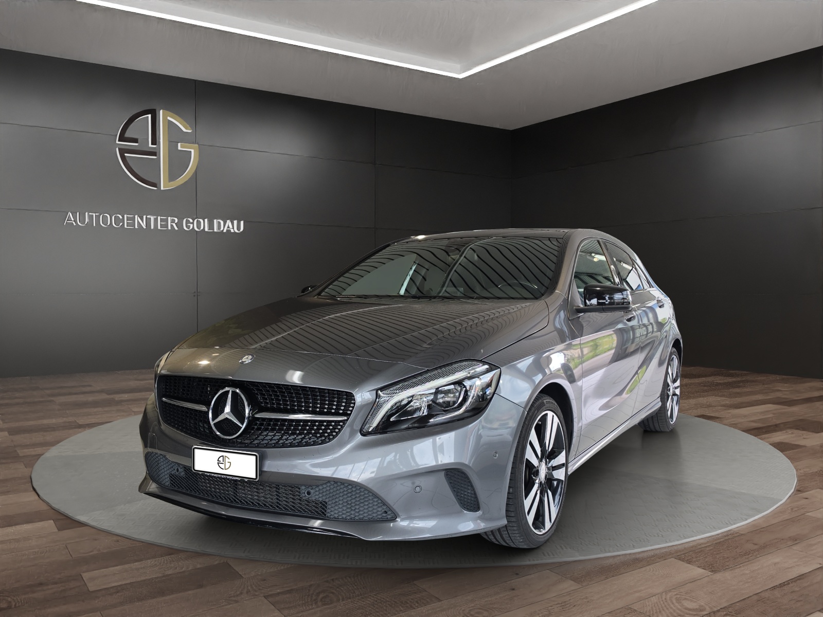 MERCEDES-BENZ A 200 Night Star 7G-DCT