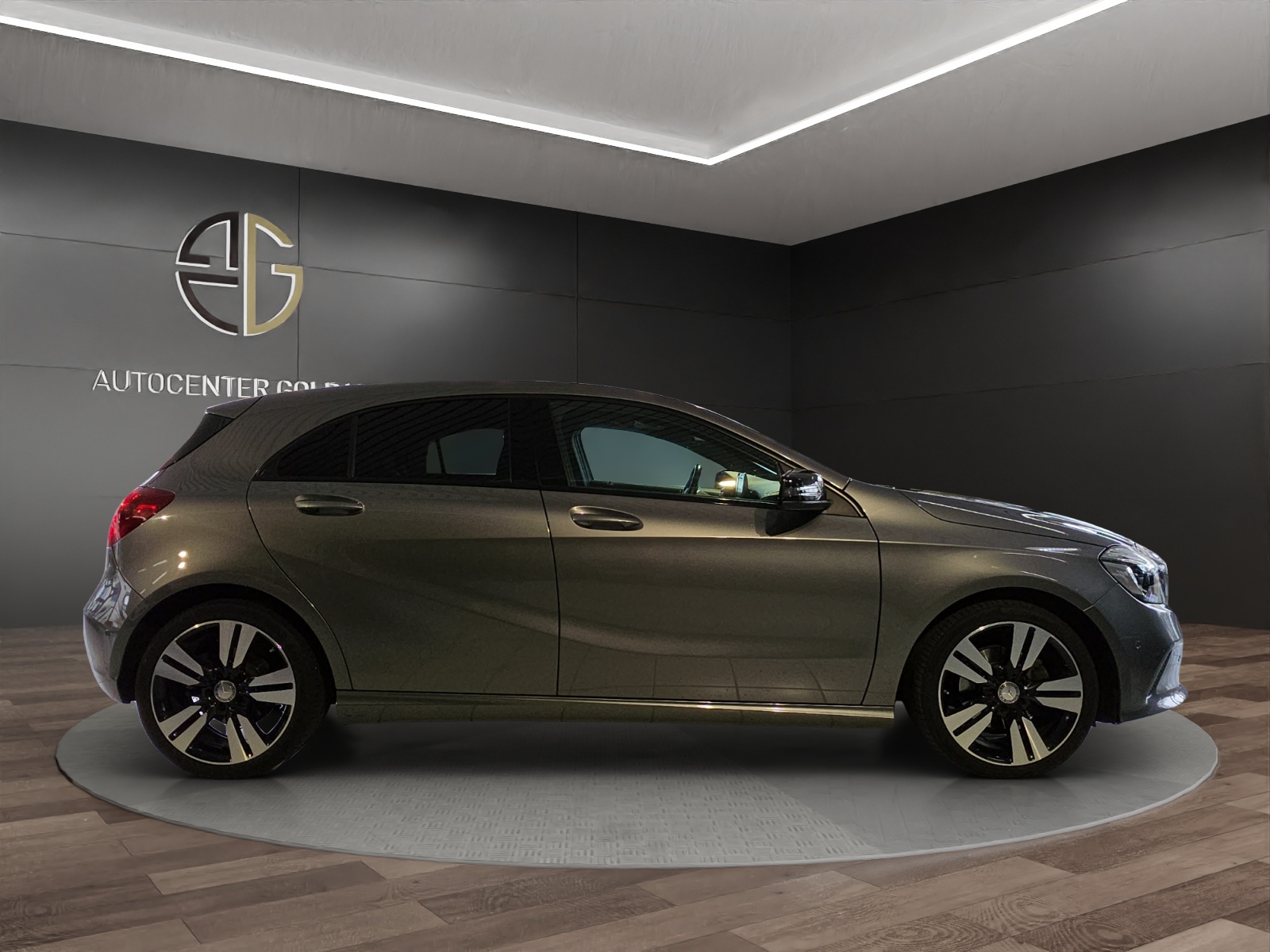 MERCEDES-BENZ A 200 Night Star 7G-DCT-image-4