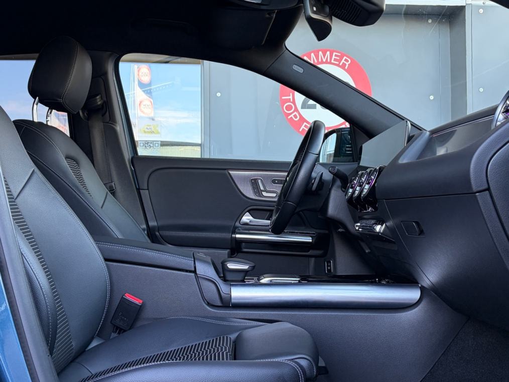 MERCEDES-BENZ EQA 350 4Matic Progressive-image-8