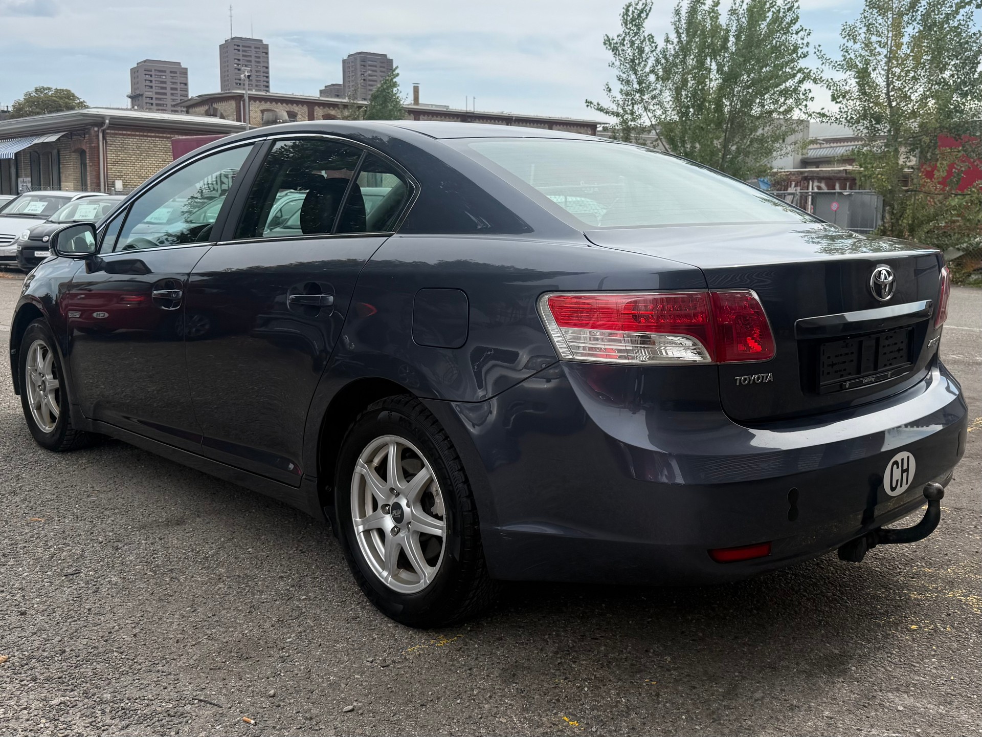 TOYOTA Avensis 2.0D-4D Linea Luna-image-6
