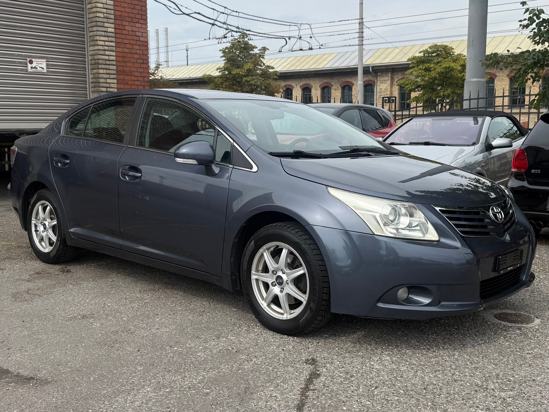 TOYOTA Avensis 2.0D-4D Linea Luna