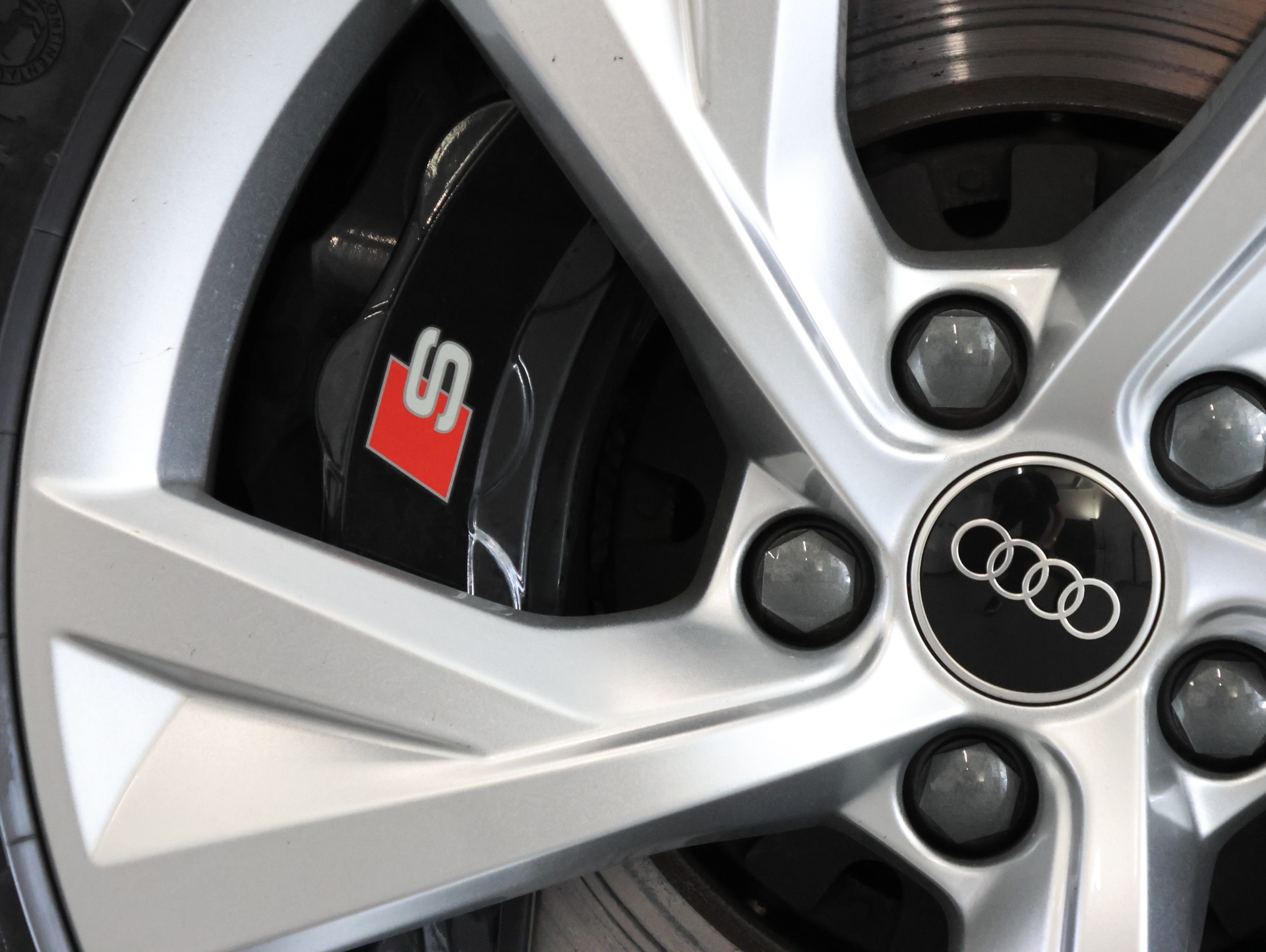 AUDI S4 Avant 3.0 TDI quattro tiptronic *Rückfahrkamera* *Sitzheizung*-image-12