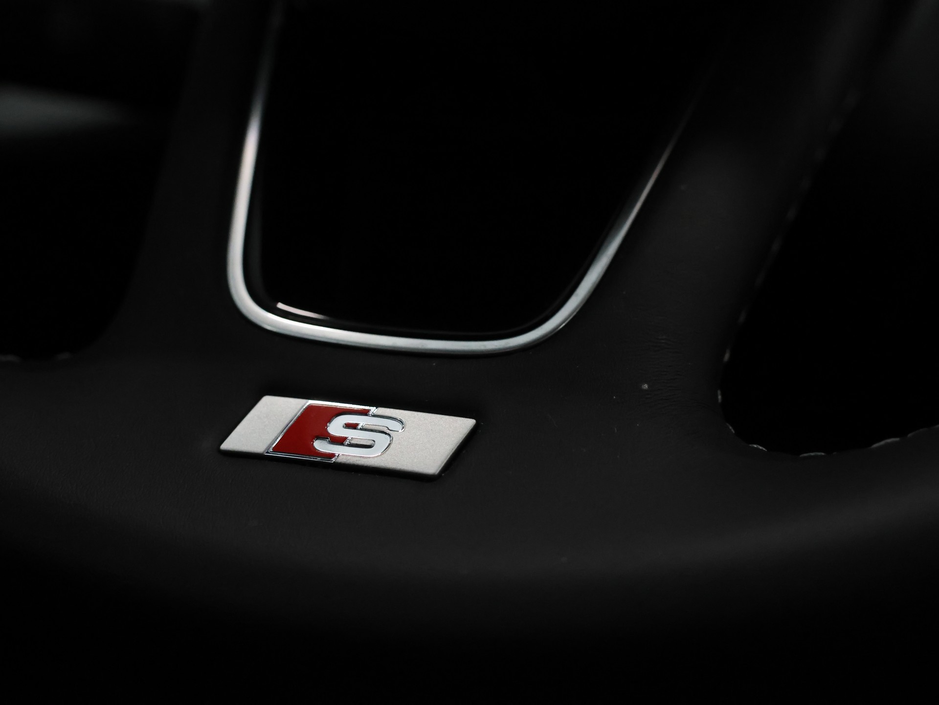 AUDI S4 Avant 3.0 TDI quattro tiptronic *Rückfahrkamera* *Sitzheizung*-image-20