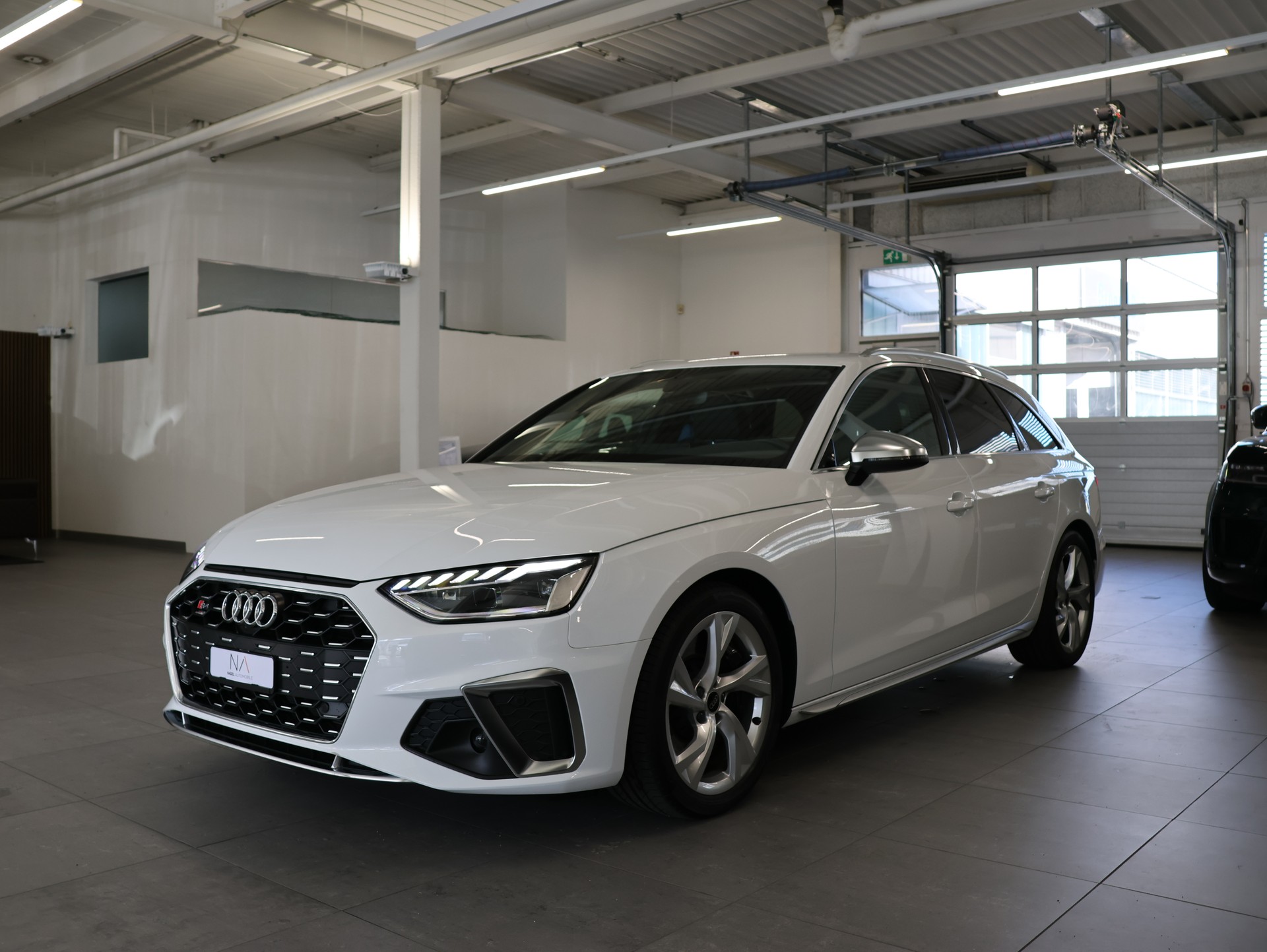 AUDI S4 Avant 3.0 TDI quattro tiptronic *Rückfahrkamera* *Sitzheizung*-image-4