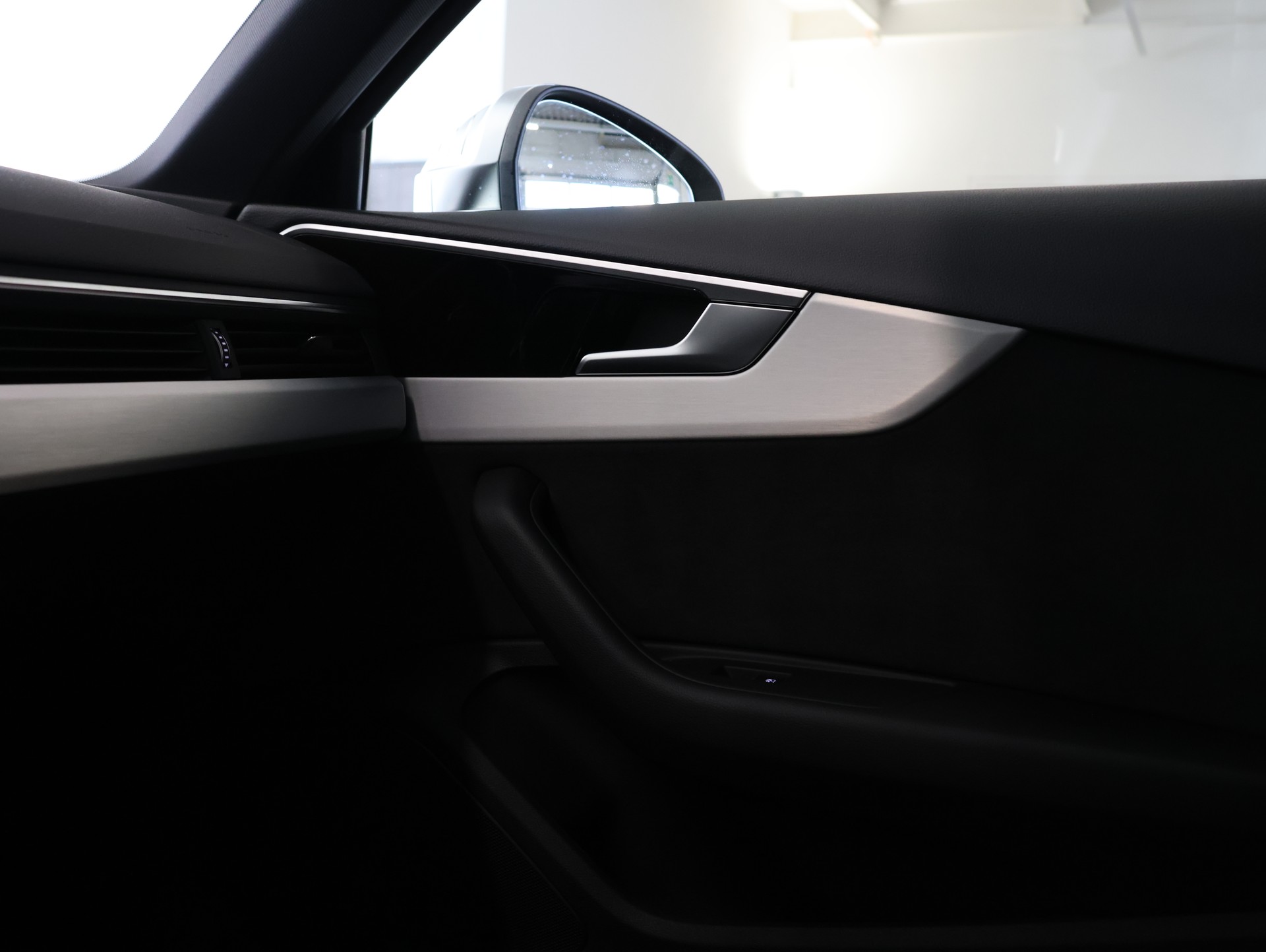 AUDI S4 Avant 3.0 TDI quattro tiptronic *Rückfahrkamera* *Sitzheizung*-image-27
