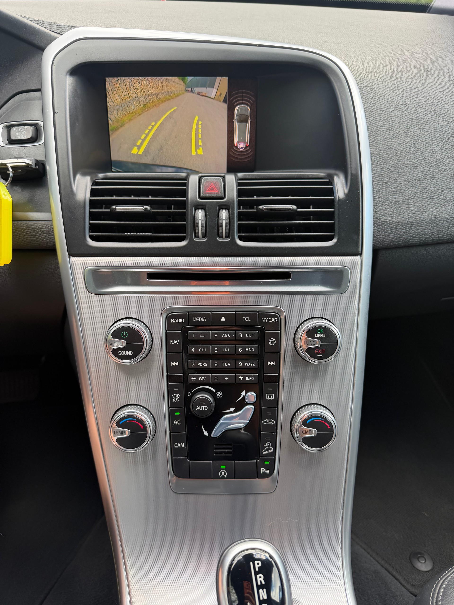 VOLVO XC60 T5 Executive Plus Geartronic-image-9