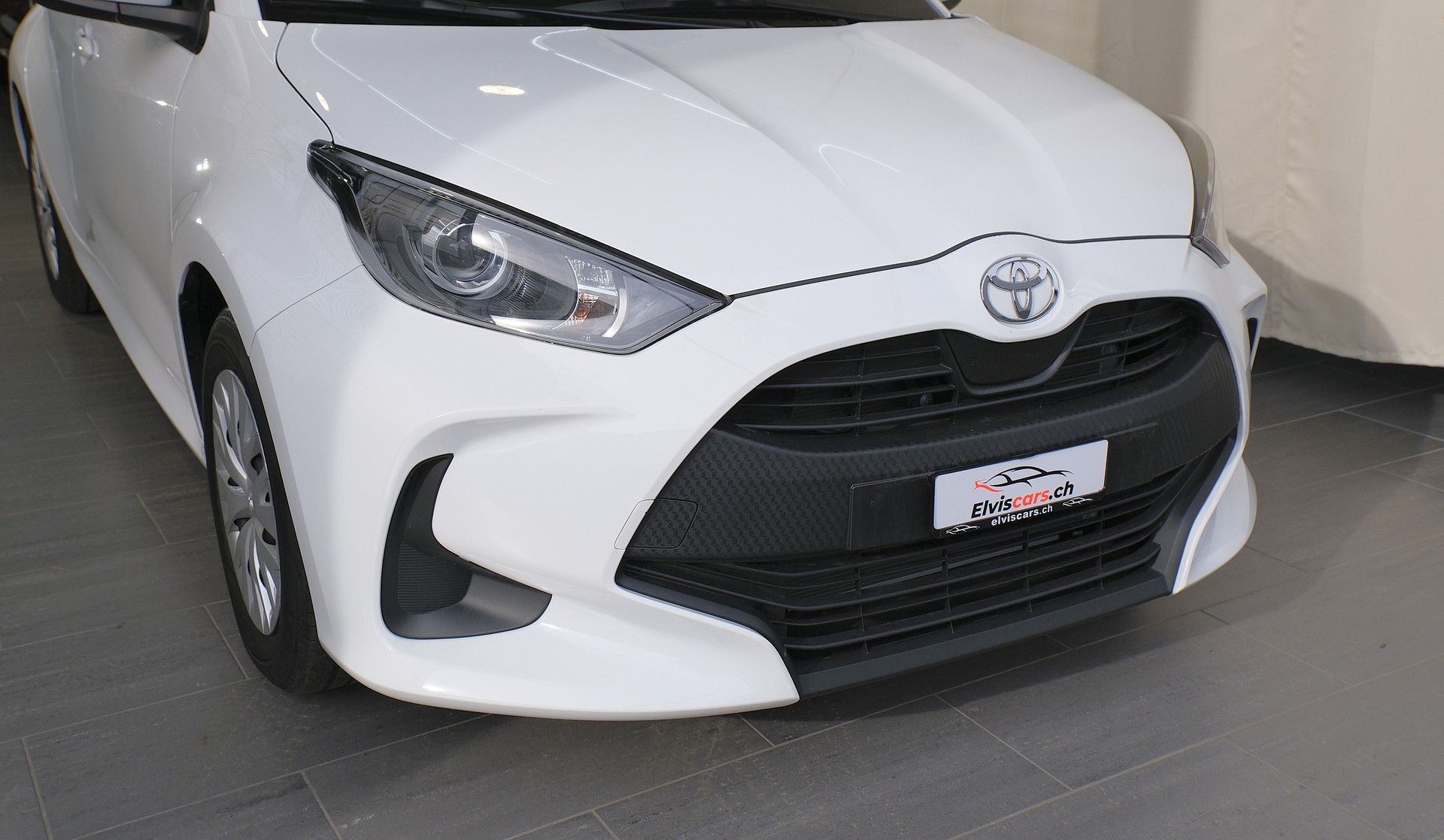 TOYOTA Yaris 1.5 Comfort e-CVT-image-27