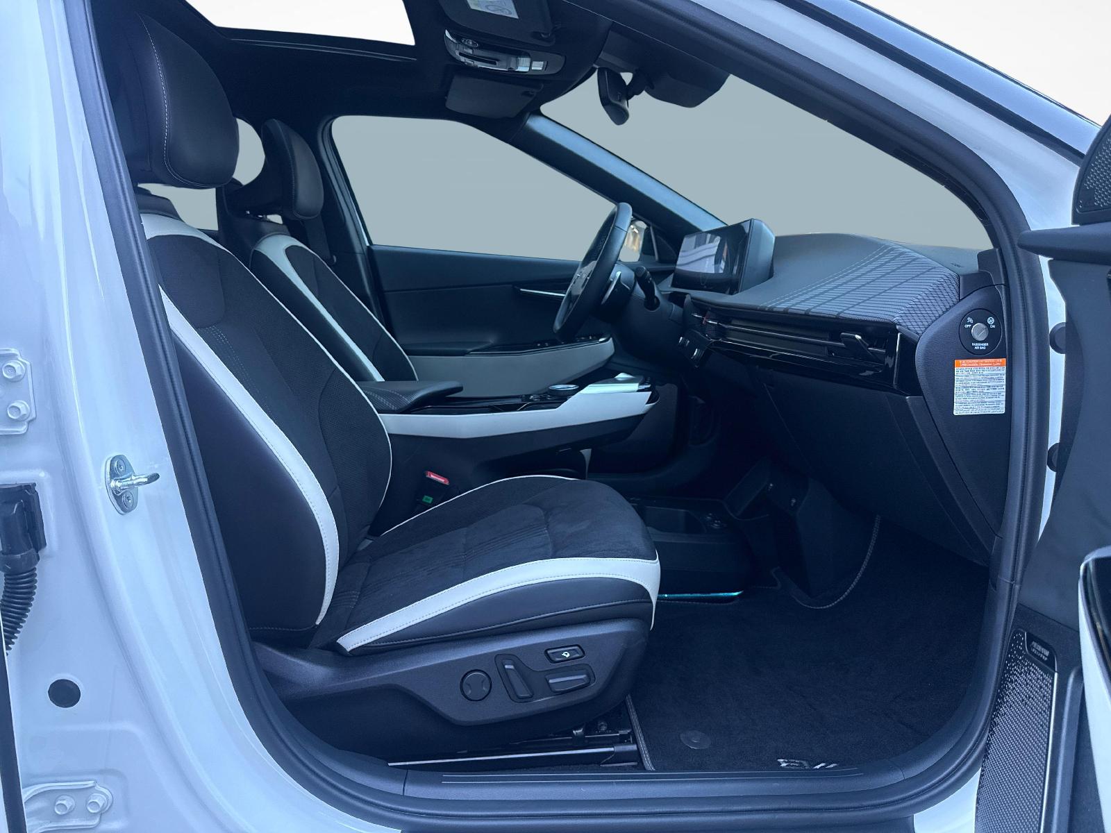 KIA EV6 77 kWh GT-Line 4x4 - Ruote invernali incluse-image-10