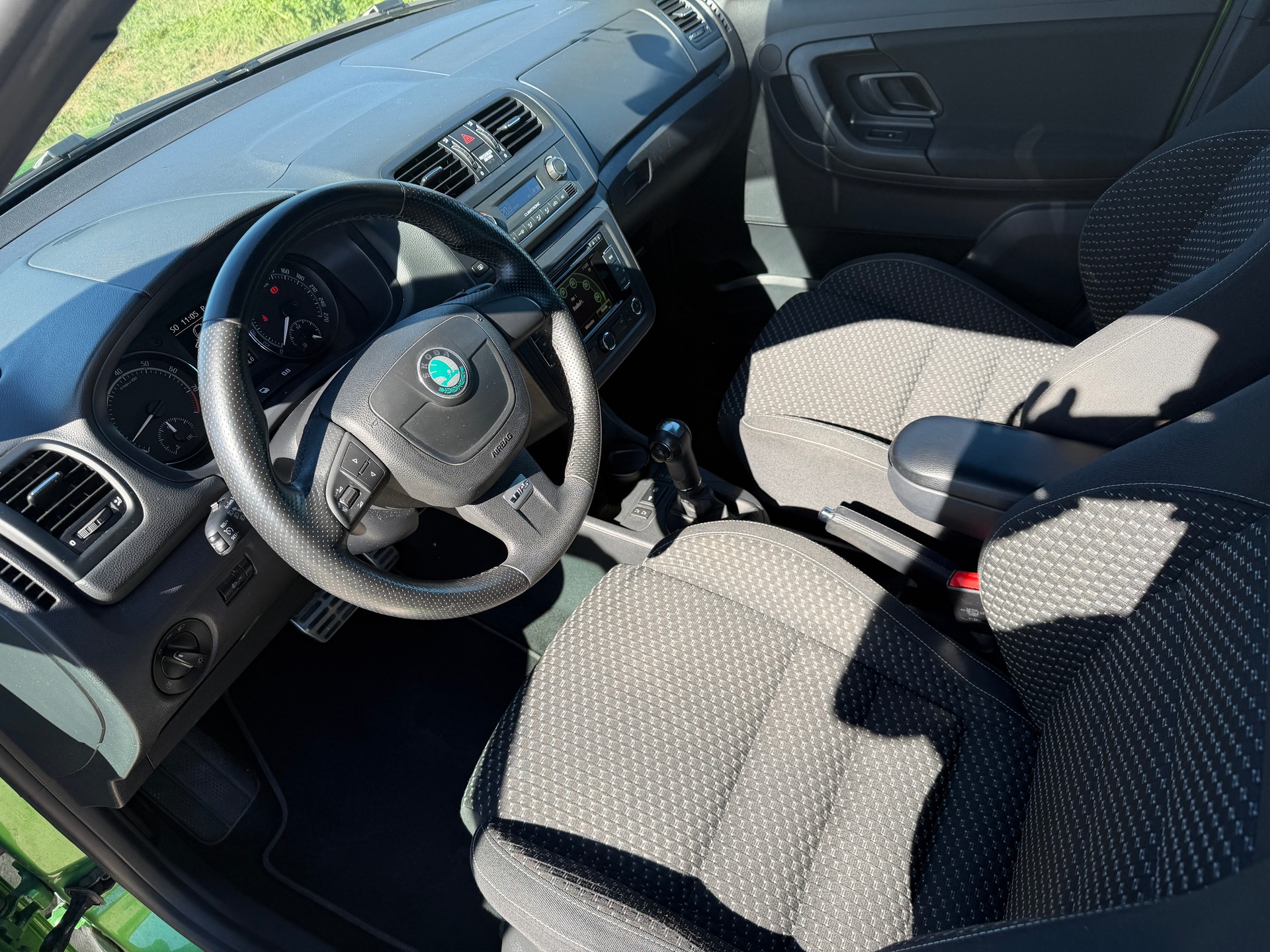SKODA Fabia 1.4 TSI RS Edition S2000 DSG-image-7