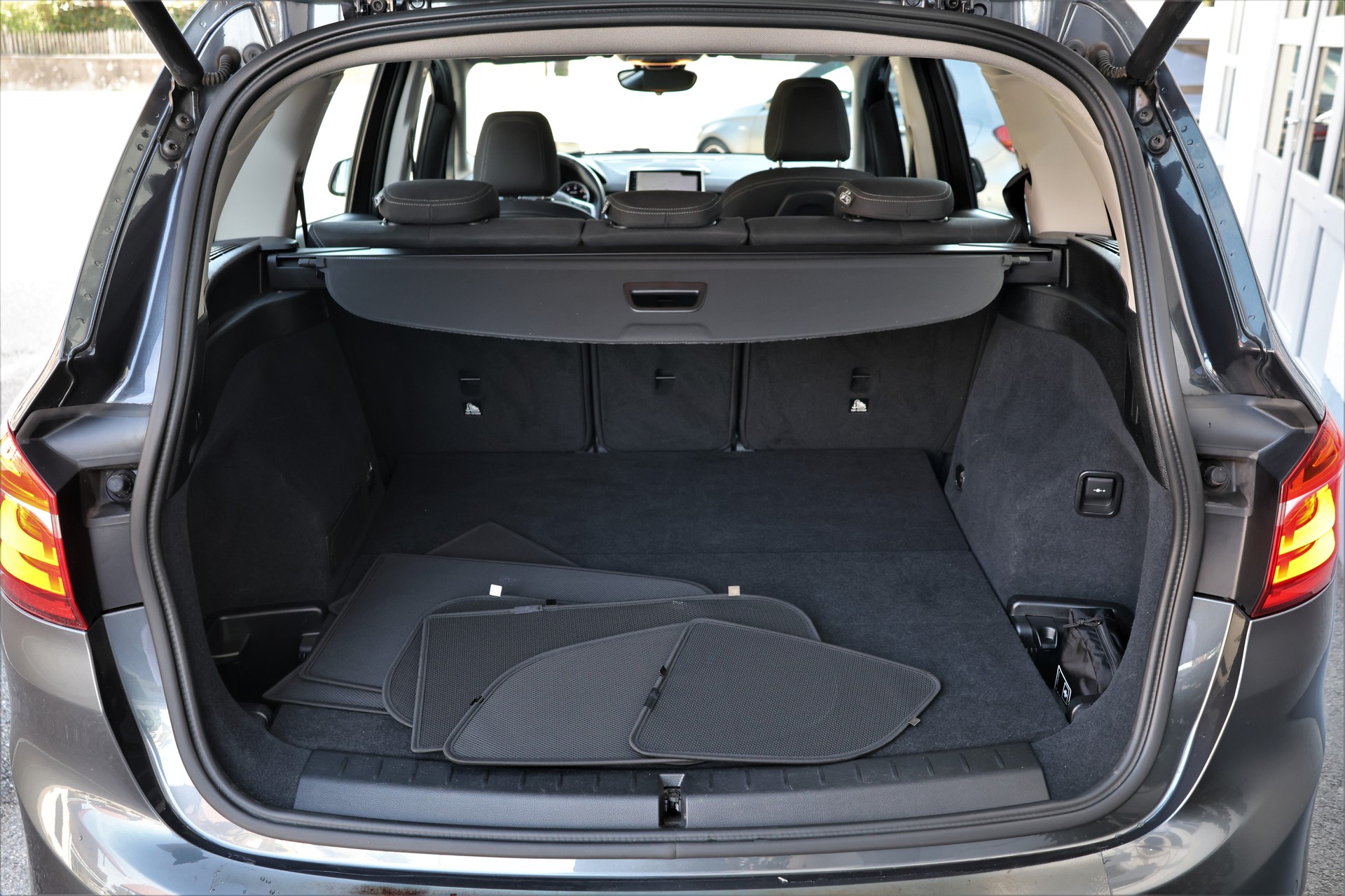 BMW 220d xDrive Gran Tourer Steptronic (CH)-image-12