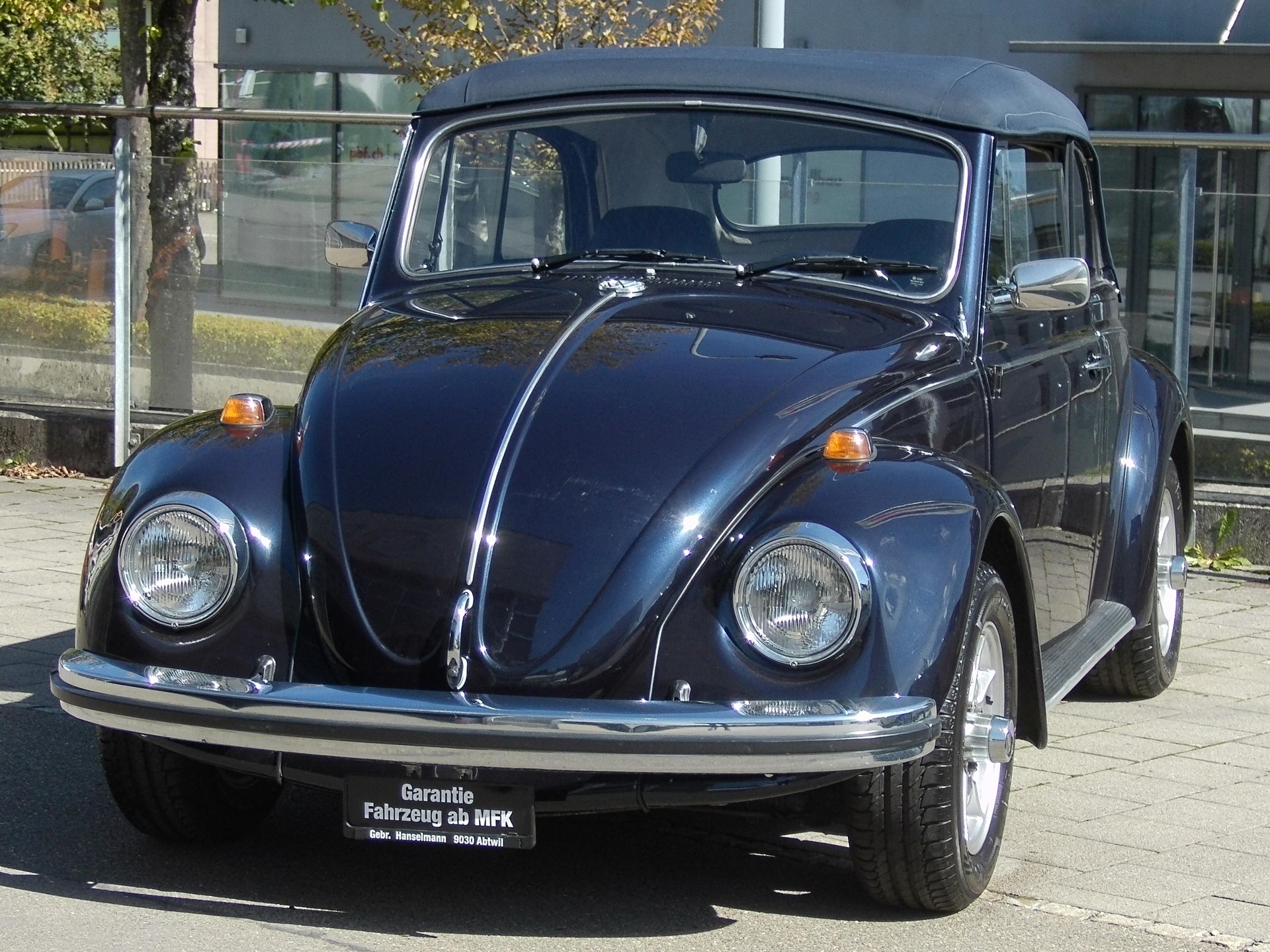 VW Cabriolet mit Veteraneneintrag für 6 Jahre-image-5