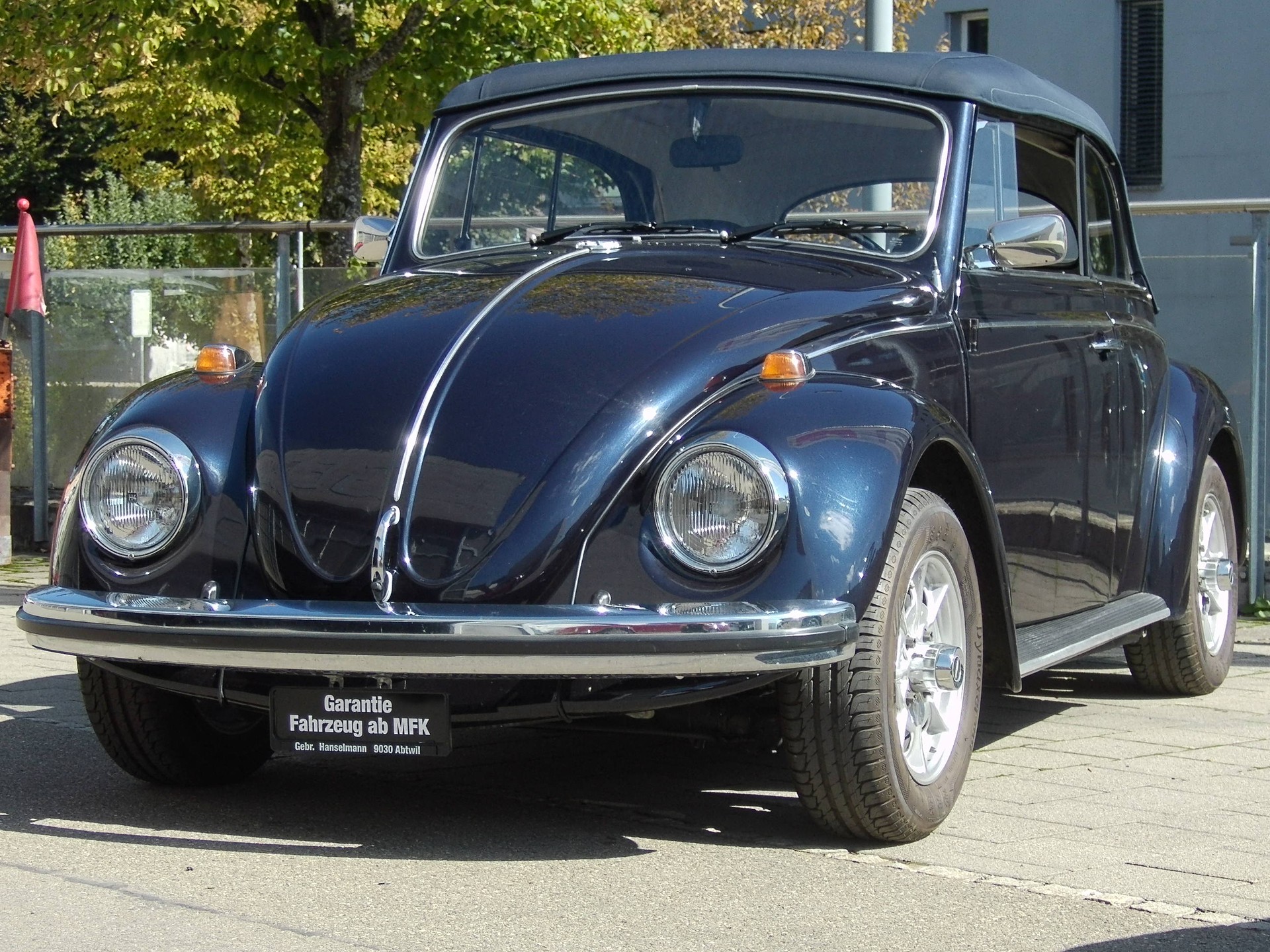 VW Cabriolet mit Veteraneneintrag für 6 Jahre-image-4