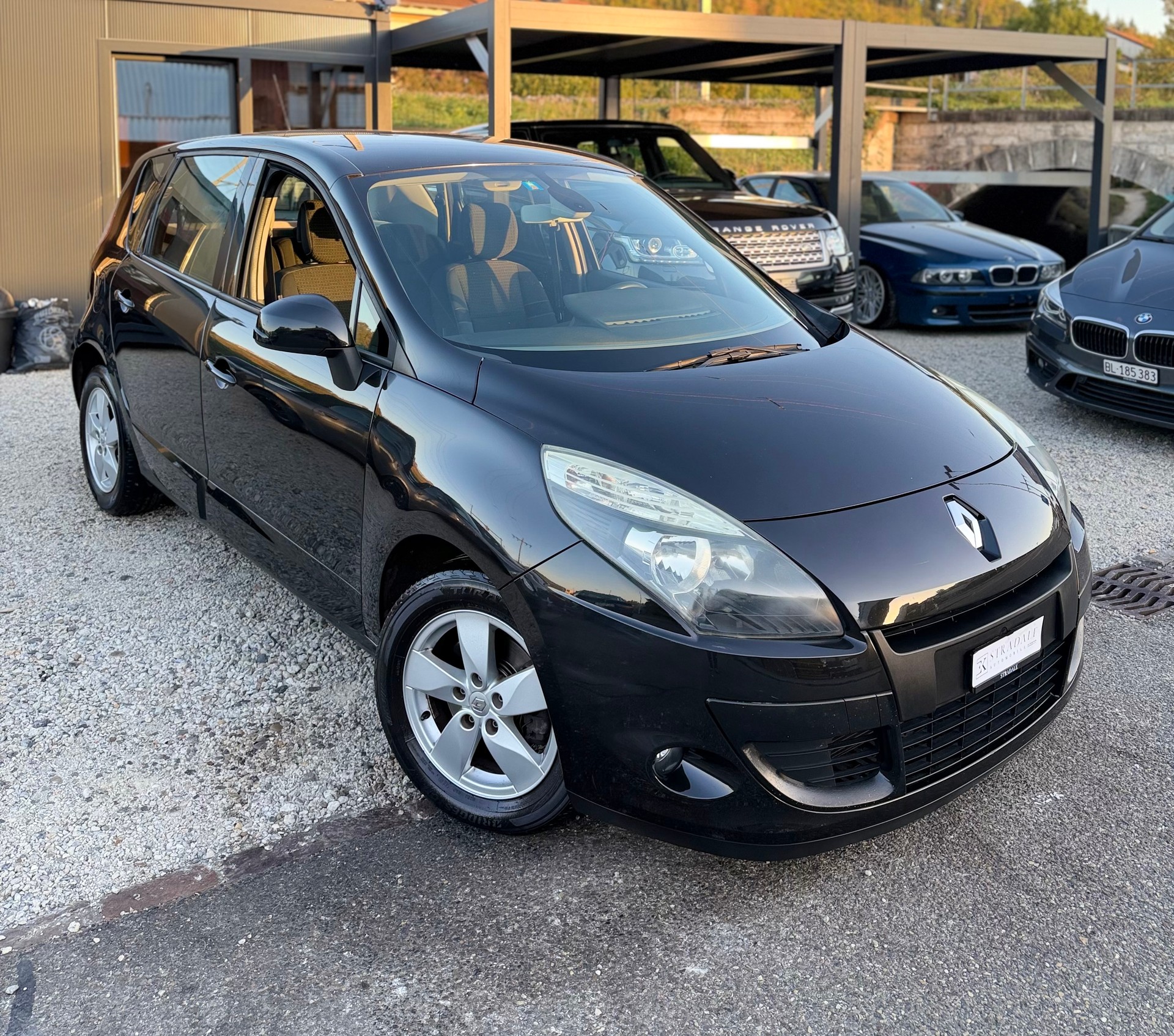 RENAULT Scénic 2.0 16V Dynamique X-Tronic CVT**Automat**Frisch ab MFK**8Fach-Bereift**Garantie**