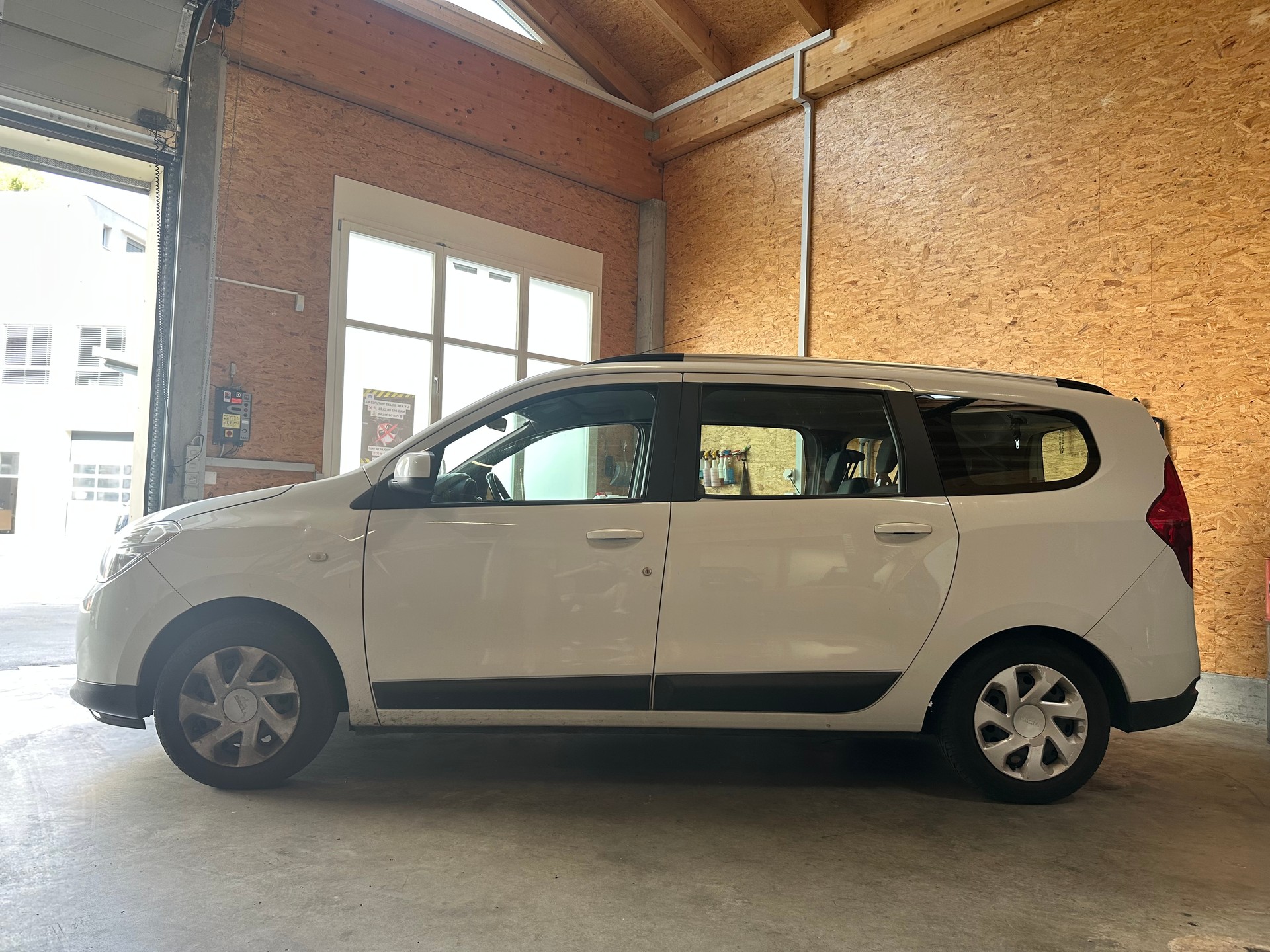 DACIA Lodgy 1.2 Turbo Supreme-showroom-element-2