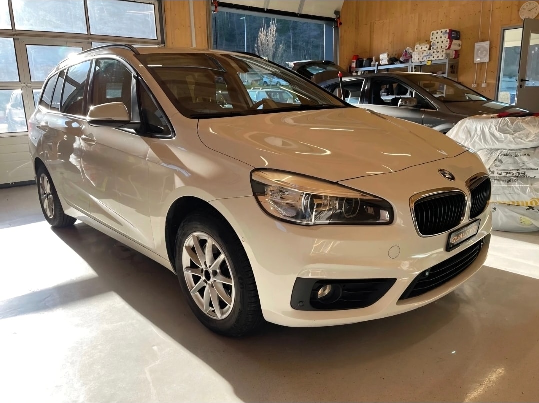 BMW 218d Gran Tourer Steptronic-showroom-element-2