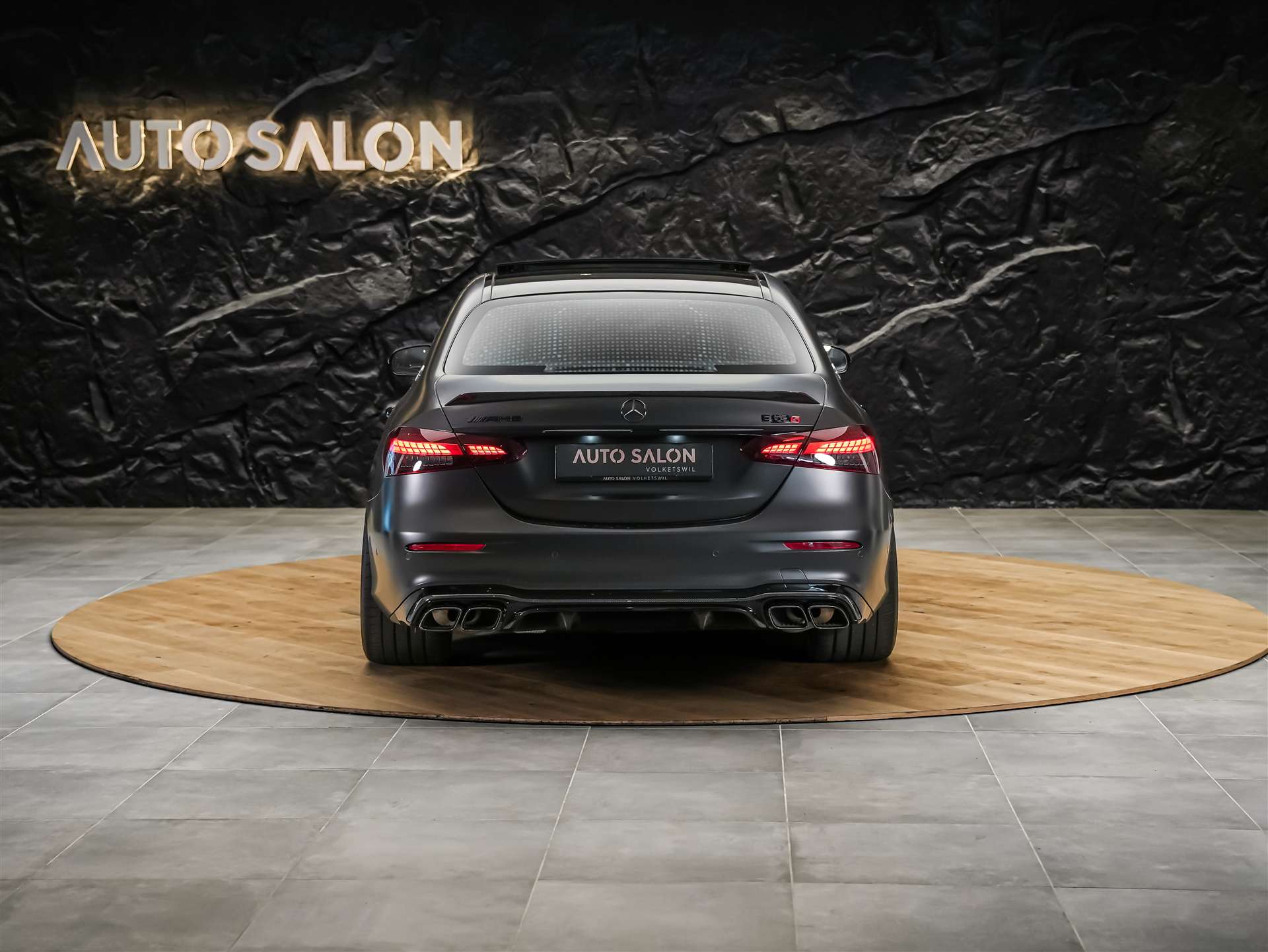 MERCEDES-BENZ AMG E 63 S 4Matic+ Speedshift 9G-TCT *FINAL EDITION*MSI+*Schalensitze*Panorama*Sitzbelüftung*-showroom-element-3