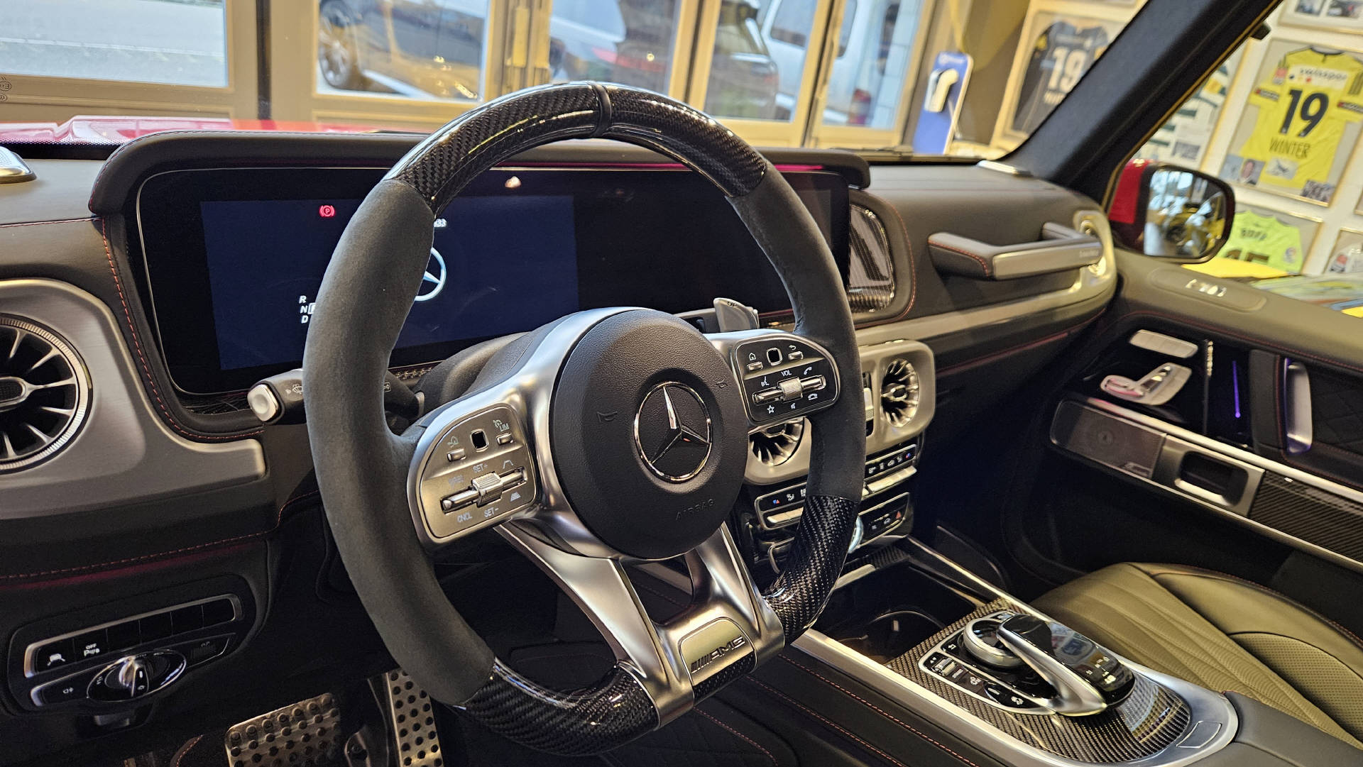 MERCEDES-BENZ G 63 AMG-image-14