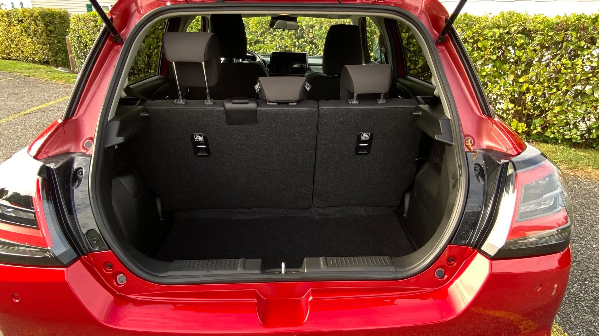SUZUKI 1.2 Compact Top Hybrid-image-5