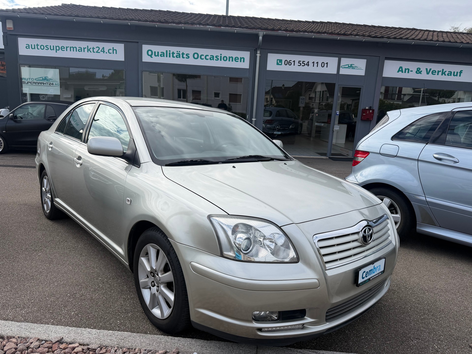 TOYOTA Avensis 2.4 D4 VVT-i Linea Sol Liftback T-Step5
