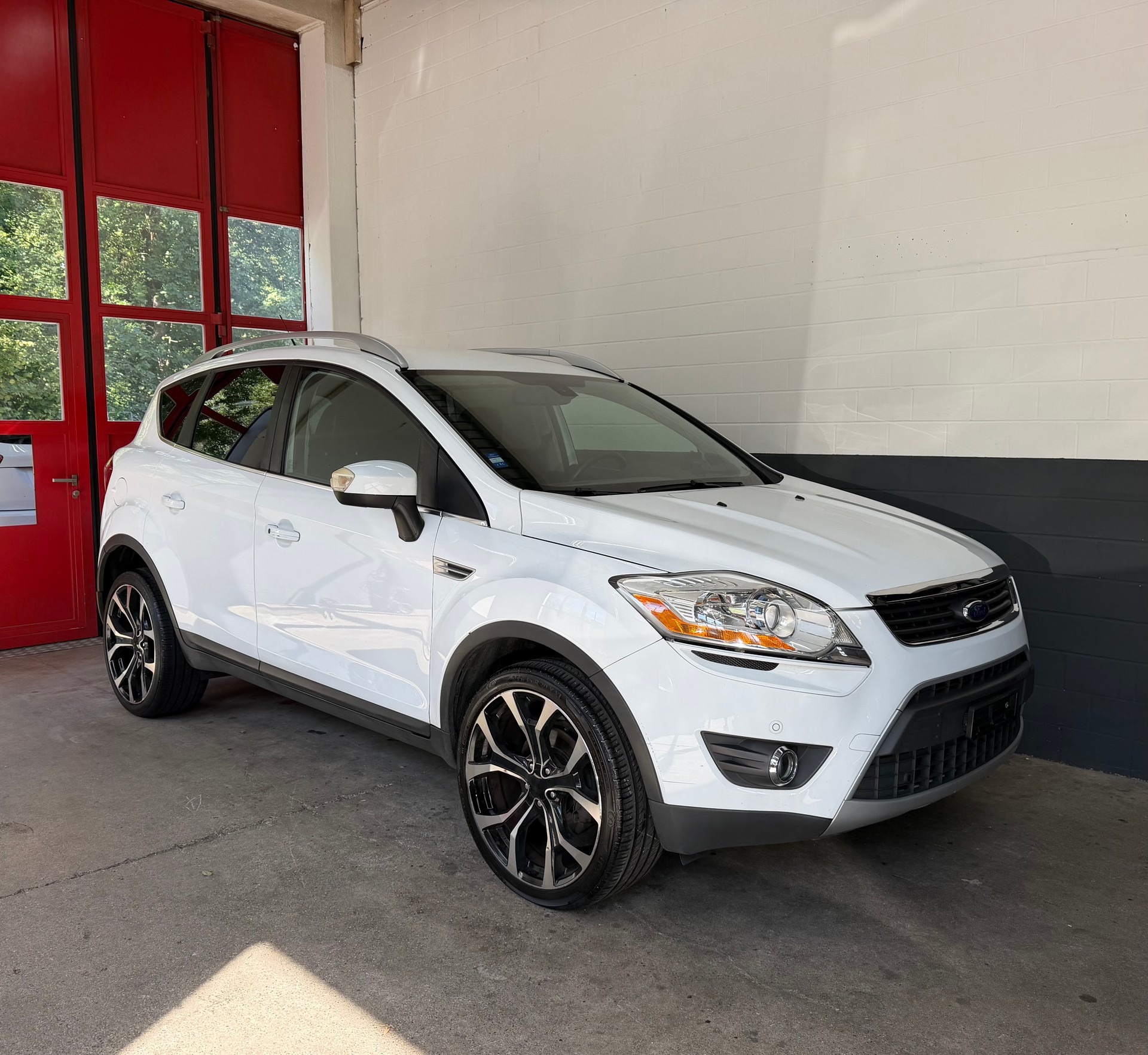 FORD Kuga 2.5 Turbo Titanium 4WD Automatic //NEU AB MFK!