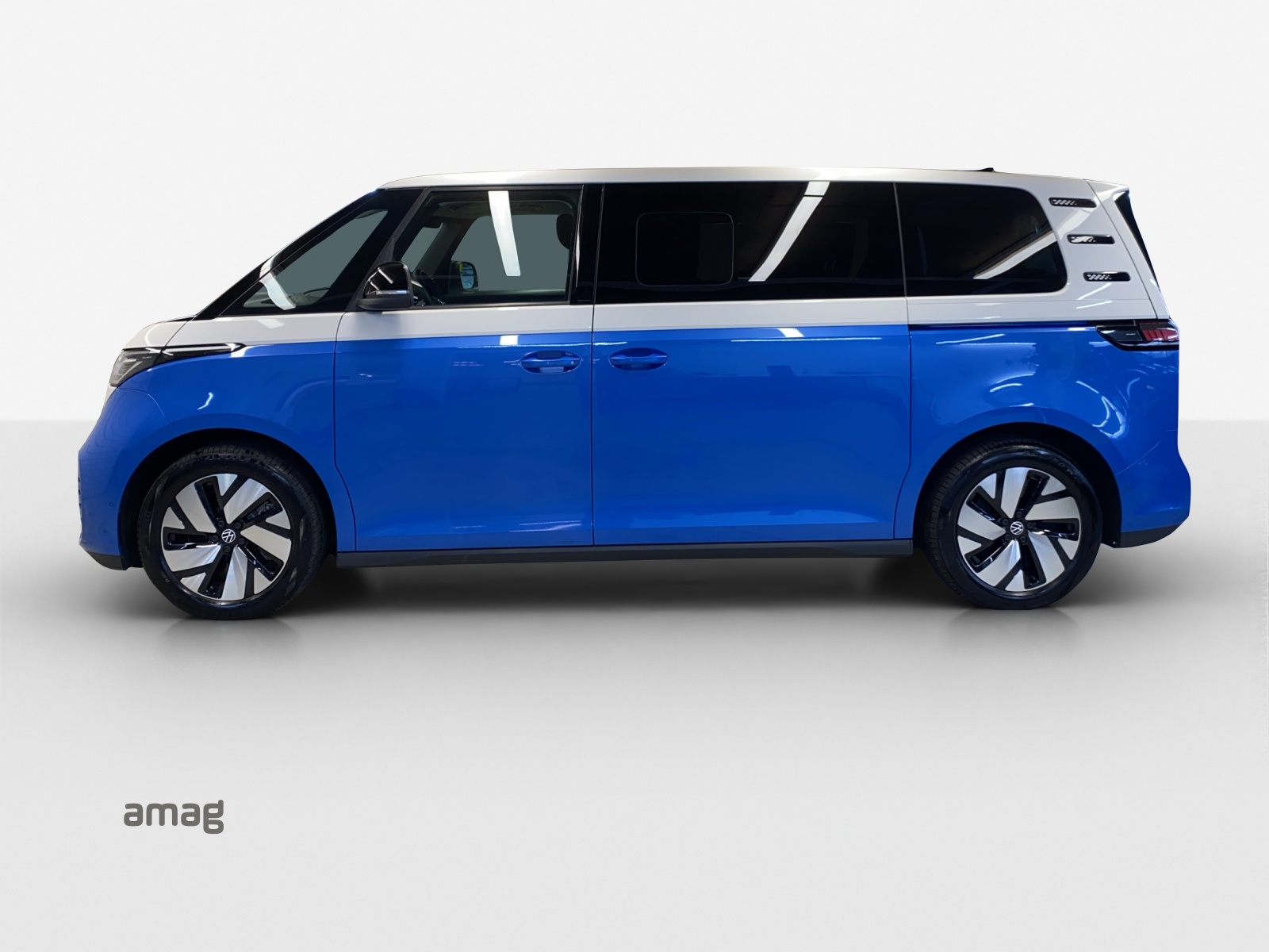 VW ID.Buzz LWB Pro-showroom-element-1