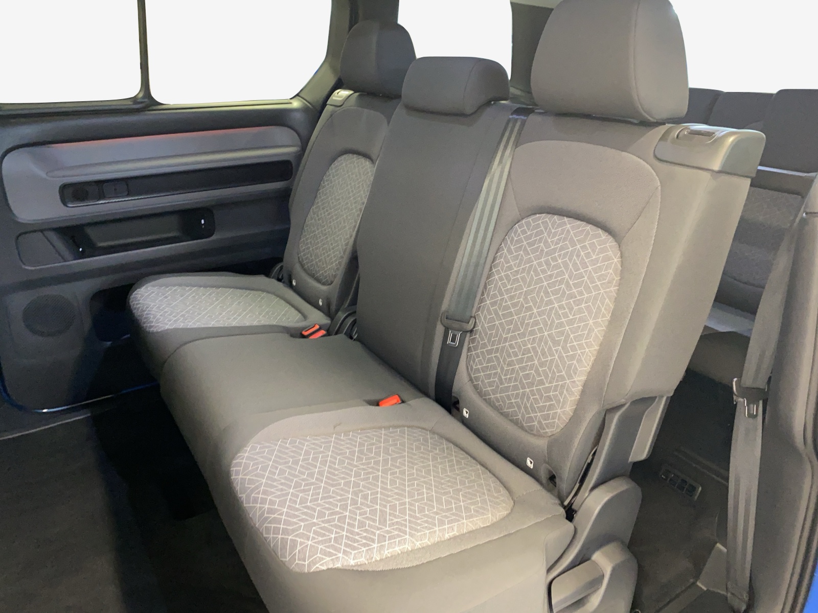 VW ID.Buzz LWB Pro-image-11
