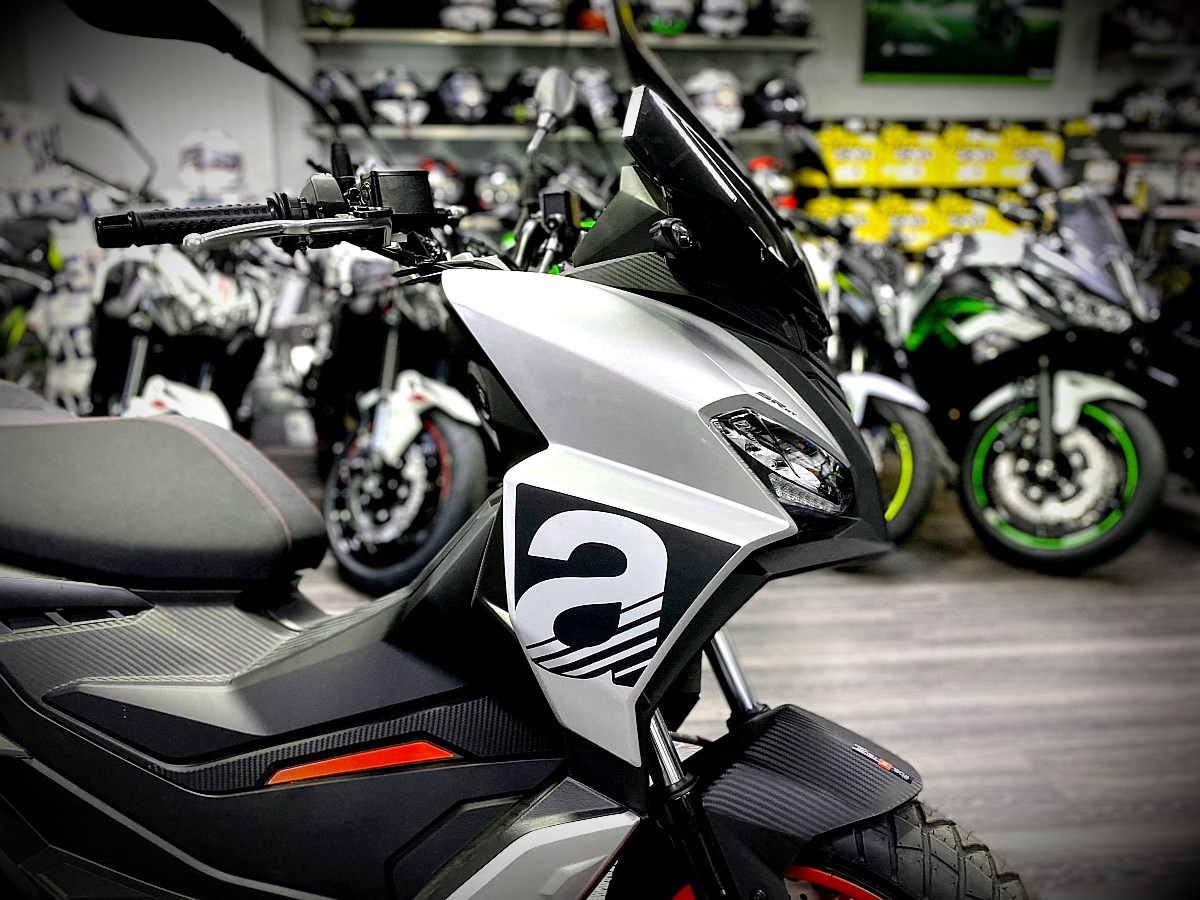 APRILIA SR 125 GT Sport-image-4