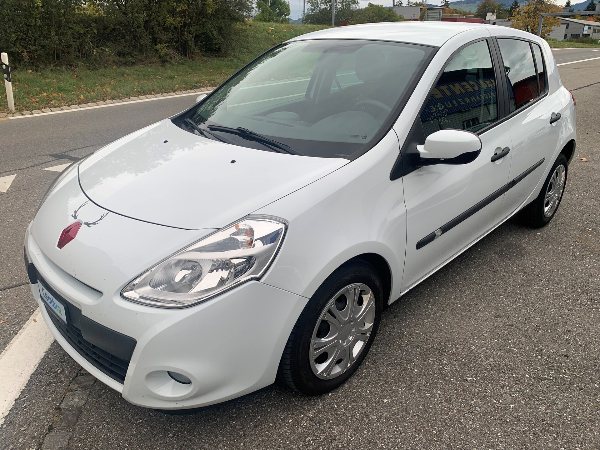 RENAULT Clio 1.2 16V Turbo Night&Day-image-2
