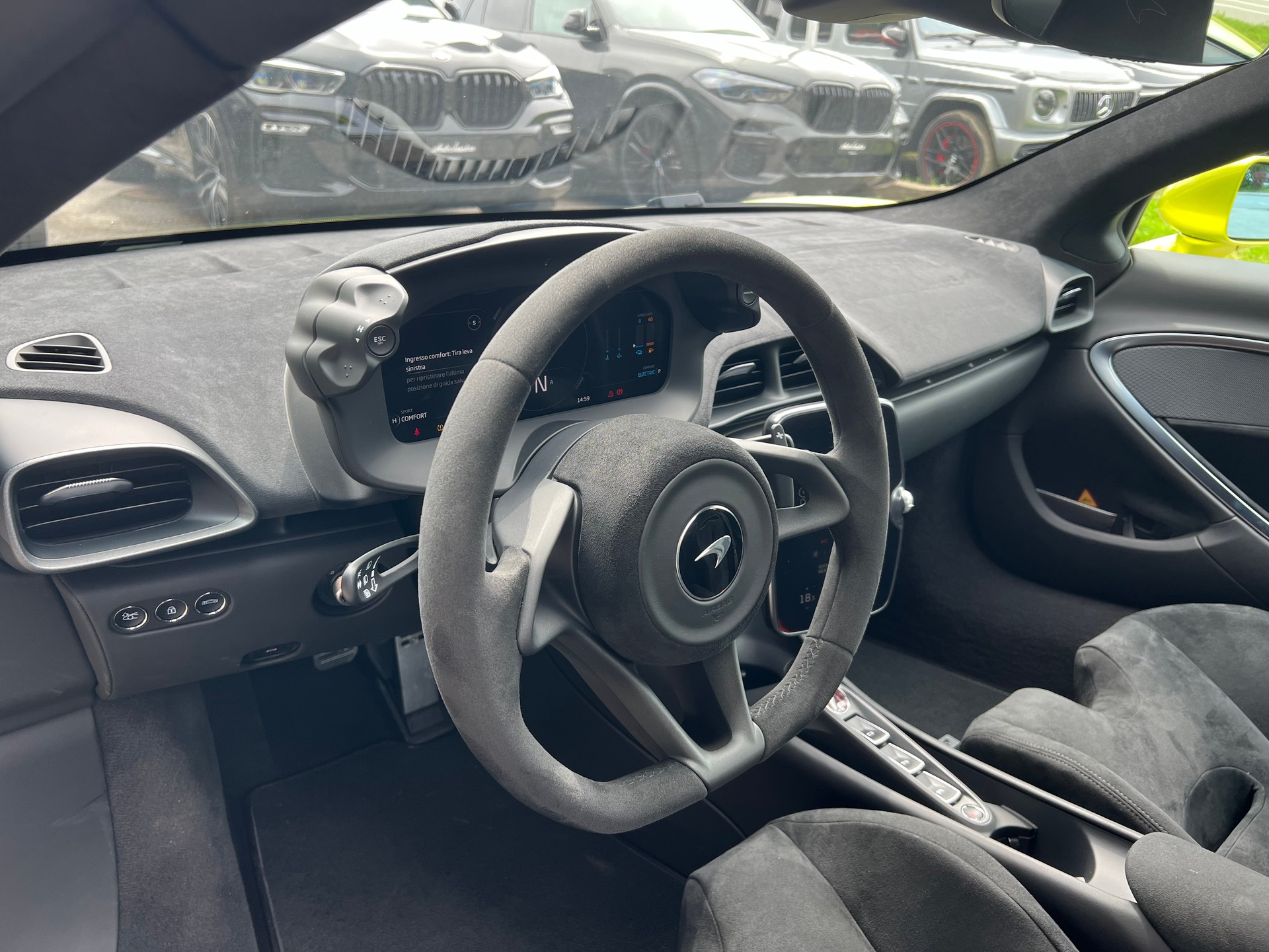 McLAREN ARTURA 3.0 V6-image-13