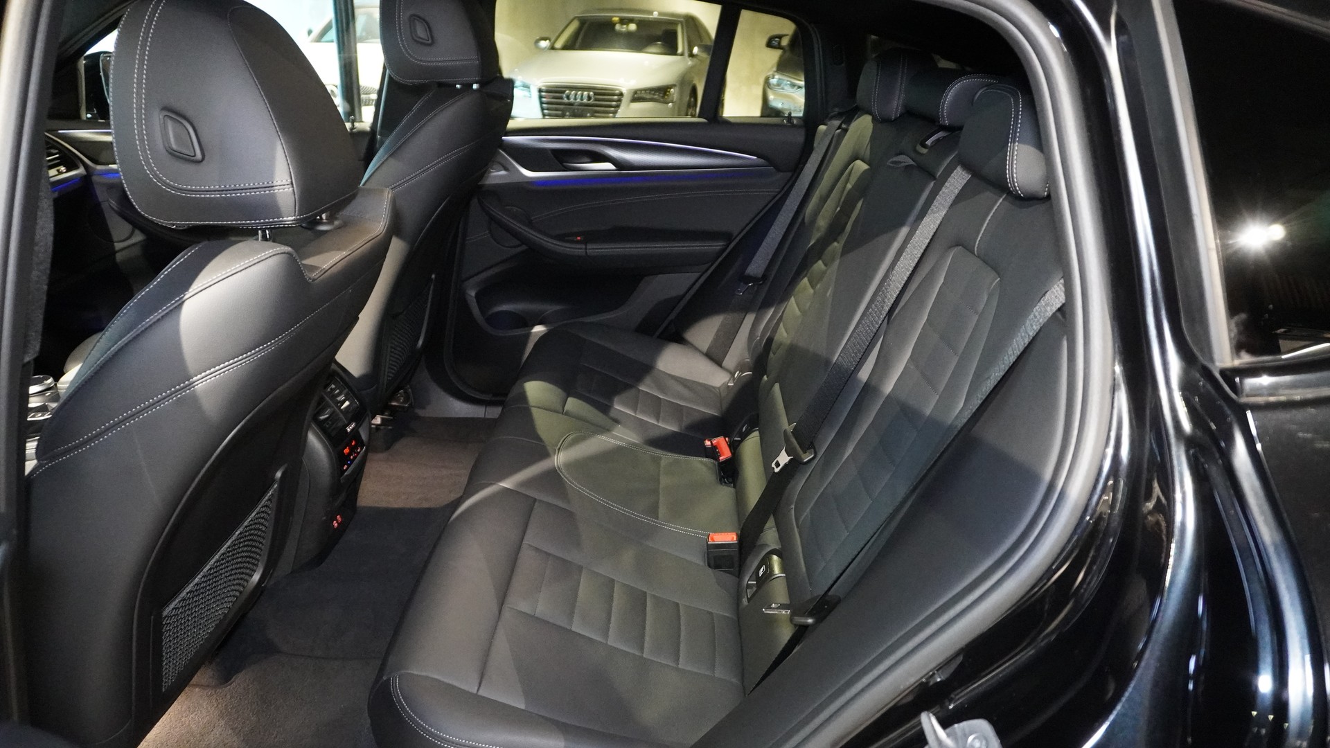 BMW X4 xDrive 48V 30i M Sport Steptronic-image-8