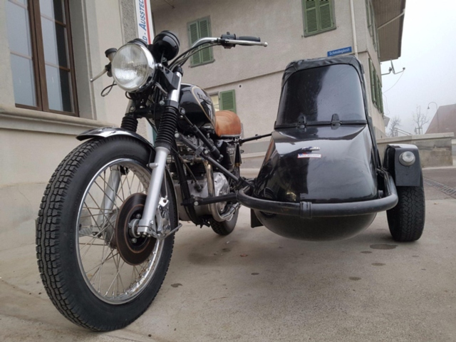 TRIUMPH T140E mit Seitenwagen-image-2