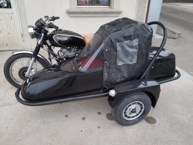 TRIUMPH T140E mit Seitenwagen